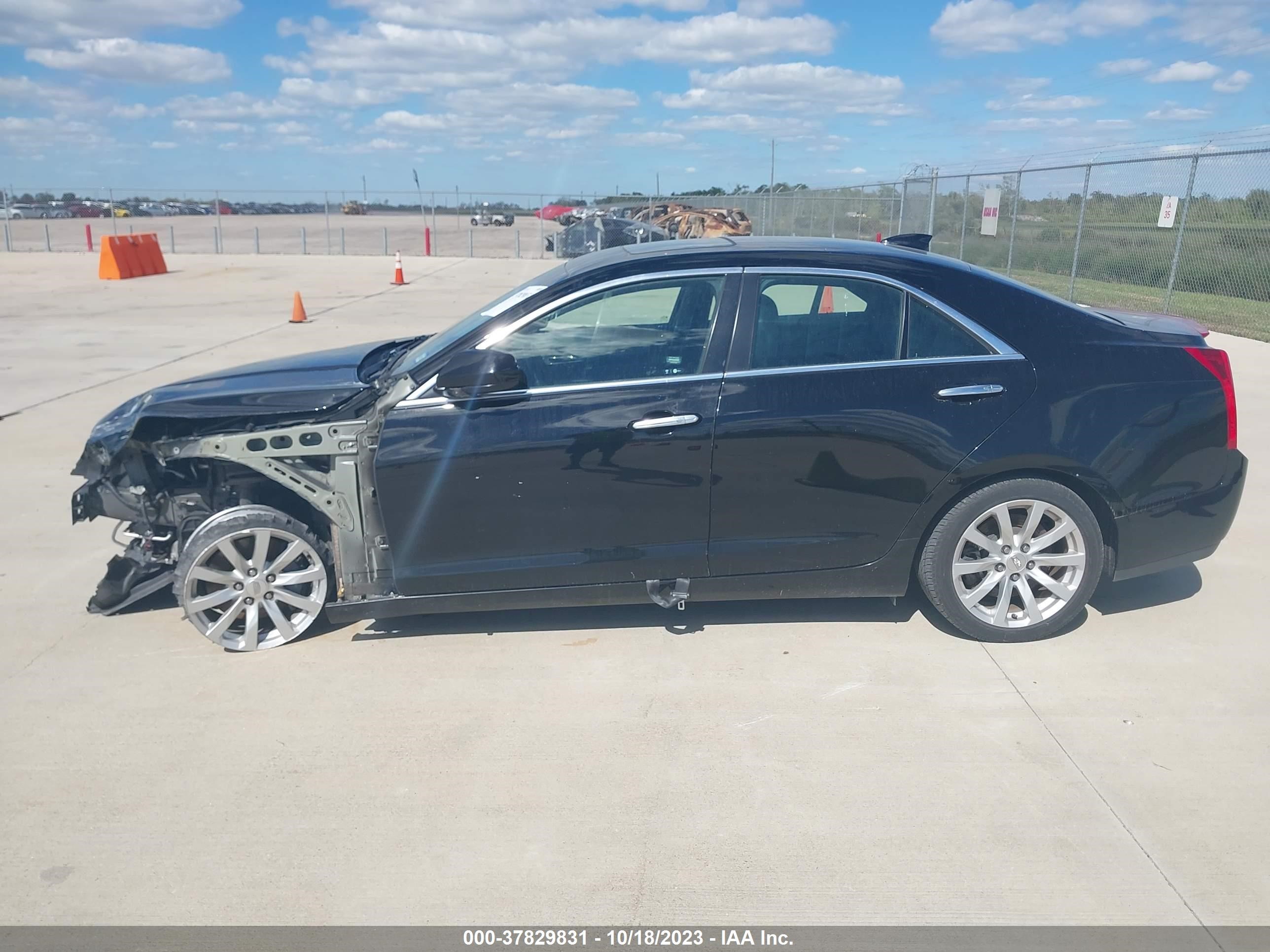 Photo 14 VIN: 1G6AA5RX0H0111726 - CADILLAC ATS 