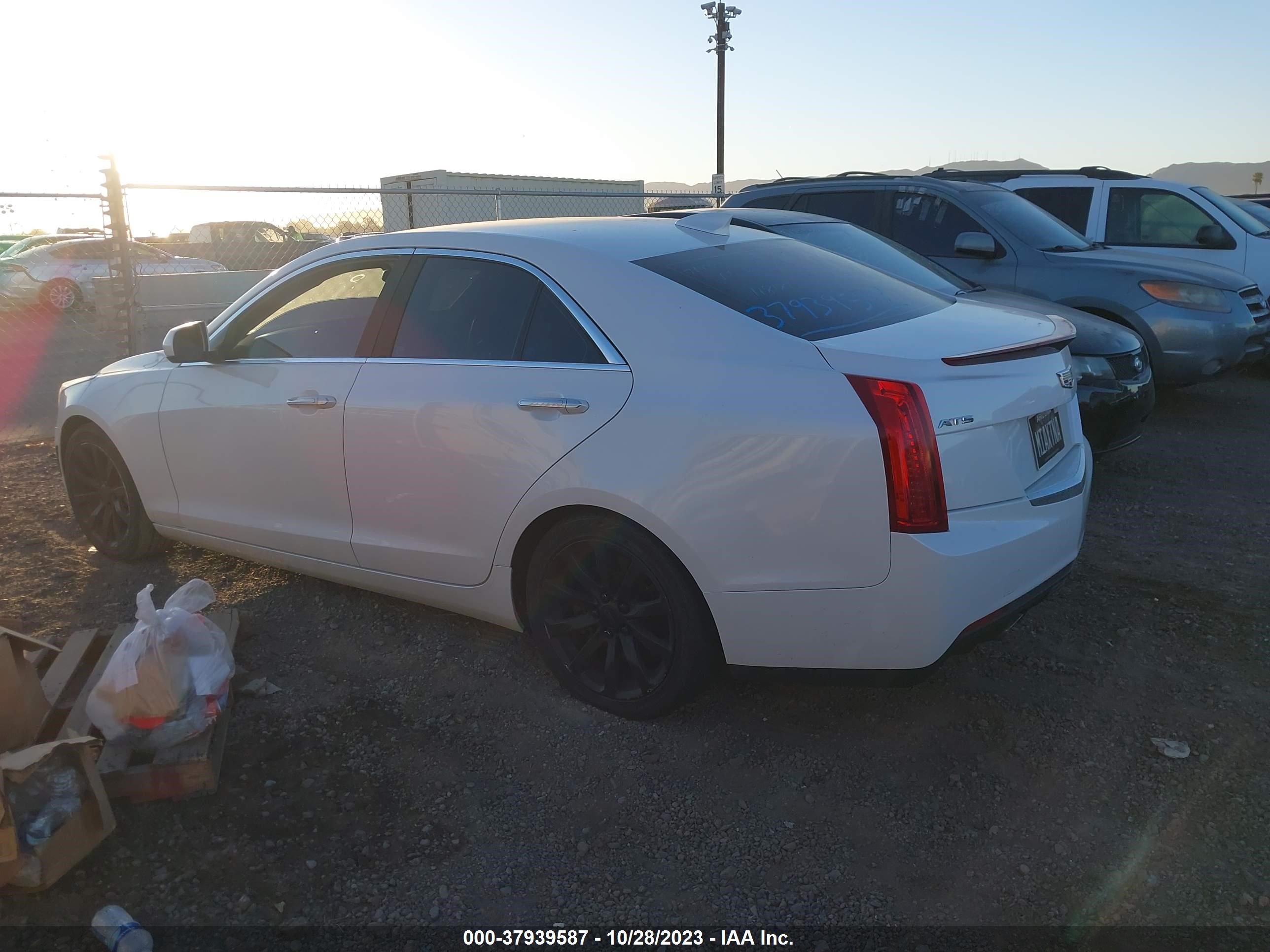 Photo 2 VIN: 1G6AA5RX0J0118181 - CADILLAC ATS 