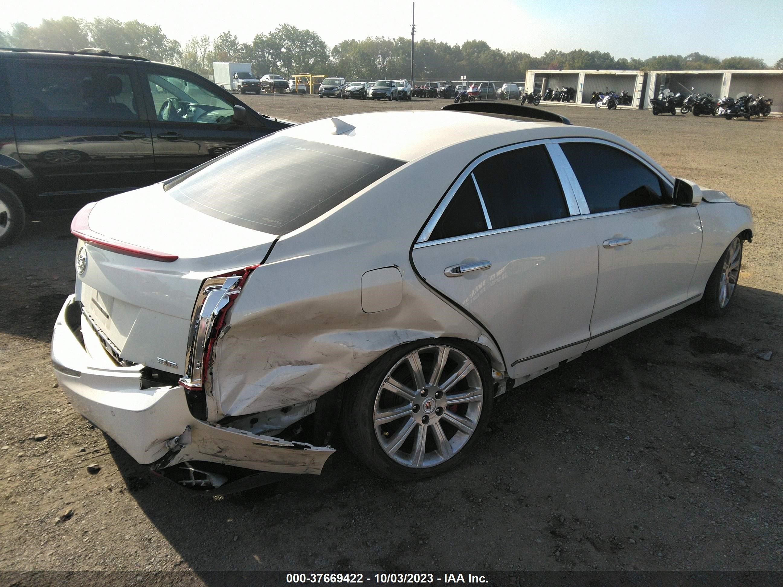 Photo 3 VIN: 1G6AH5R38E0179132 - CADILLAC ATS 