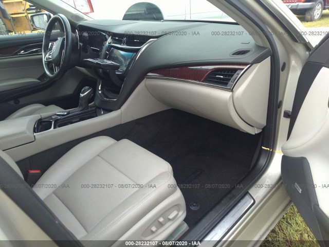 Photo 4 VIN: 1G6AP5SX4E0144345 - CADILLAC CTS SEDAN 