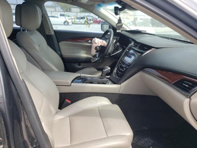 Photo 4 VIN: 1G6AR5S36E0120104 - CADILLAC CTS LUXURY 