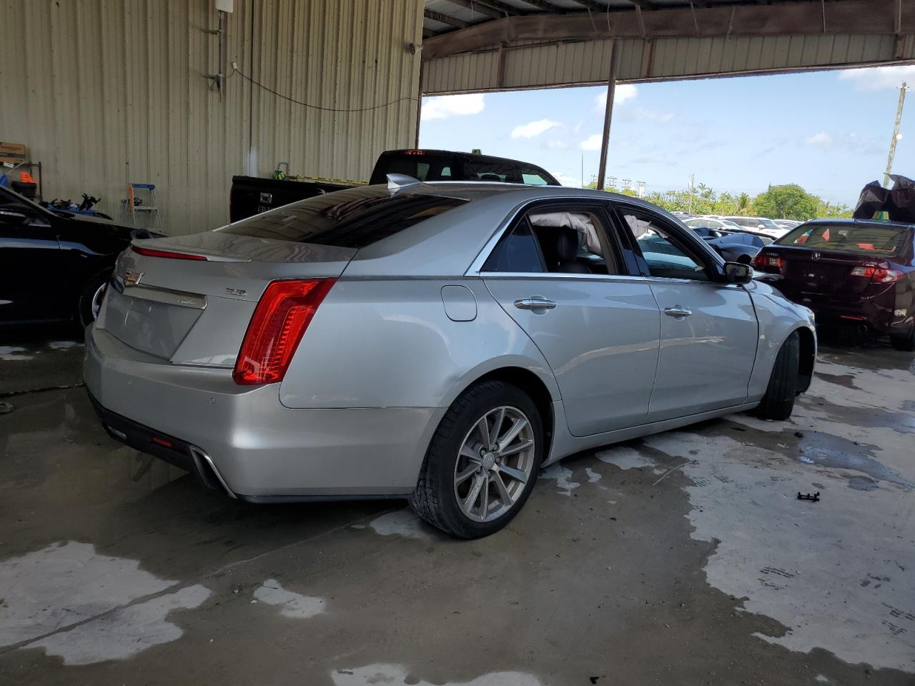 Photo 2 VIN: 1G6AR5SS2K0101603 - CADILLAC CTS 