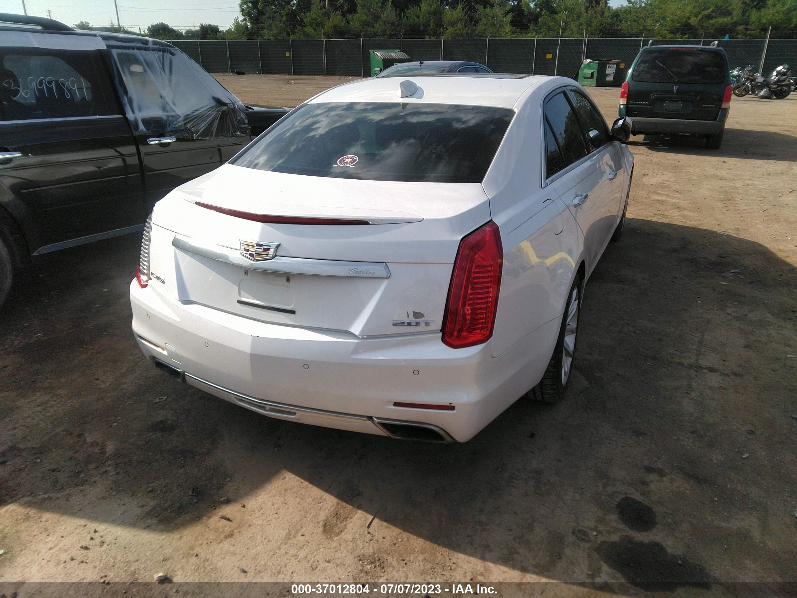 Photo 3 VIN: 1G6AR5SX4F0117402 - CADILLAC CTS 