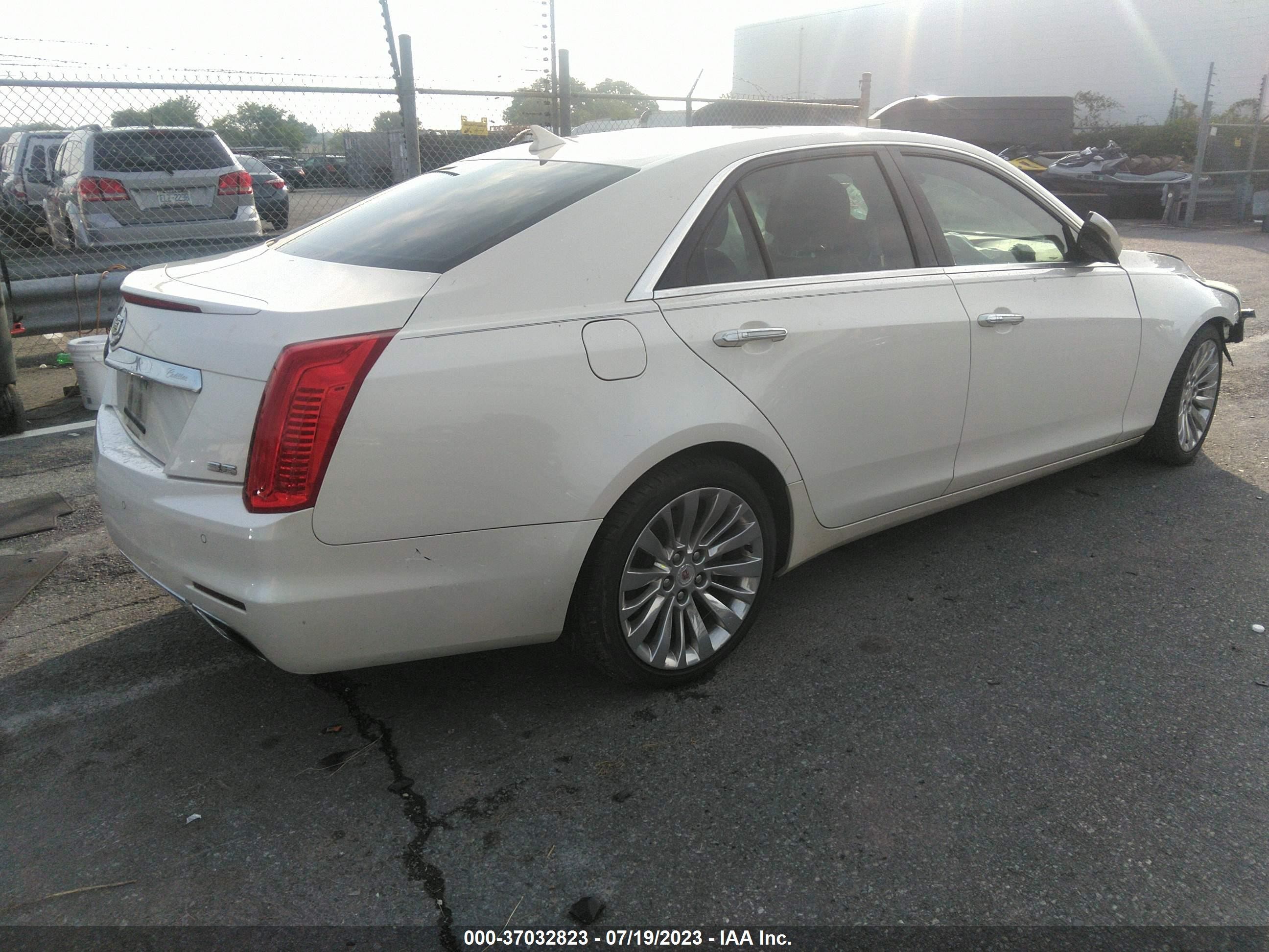 Photo 3 VIN: 1G6AS5S37E0133478 - CADILLAC CTS 