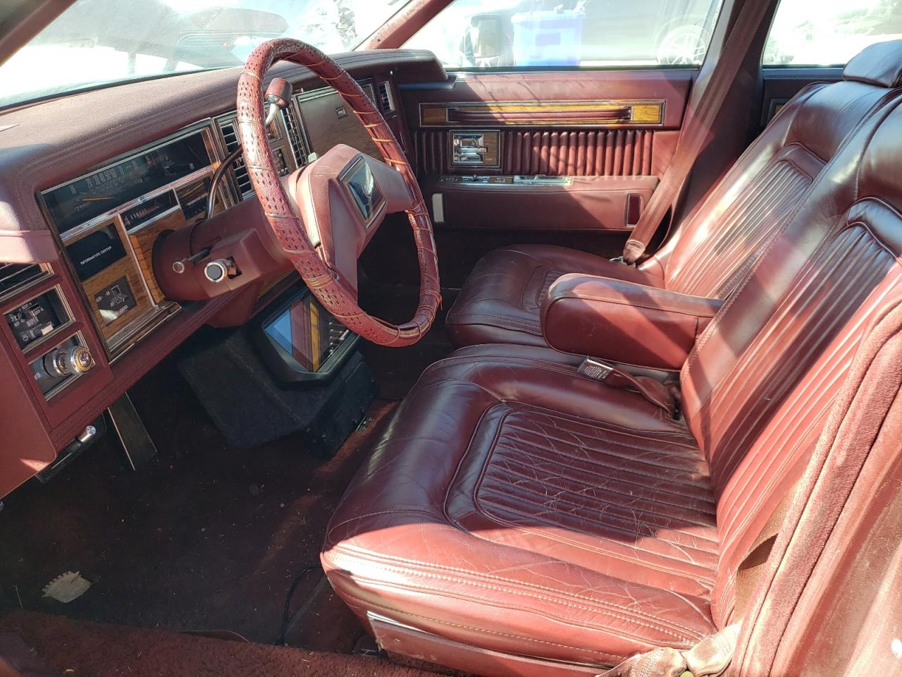 Photo 6 VIN: 1G6AS6987DE821389 - CADILLAC SEVILLE 