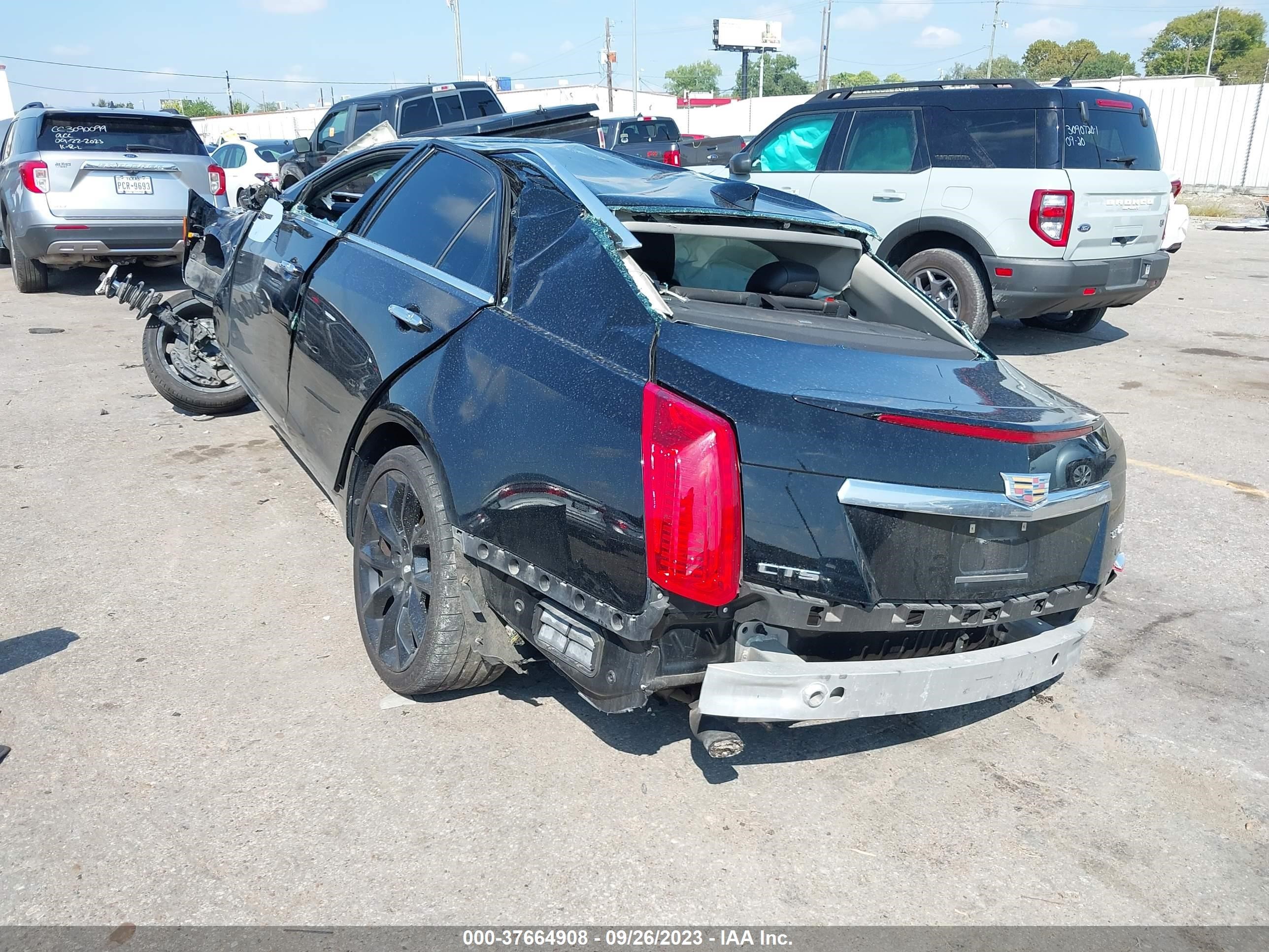 Photo 2 VIN: 1G6AU5S82F0107605 - CADILLAC CTS 