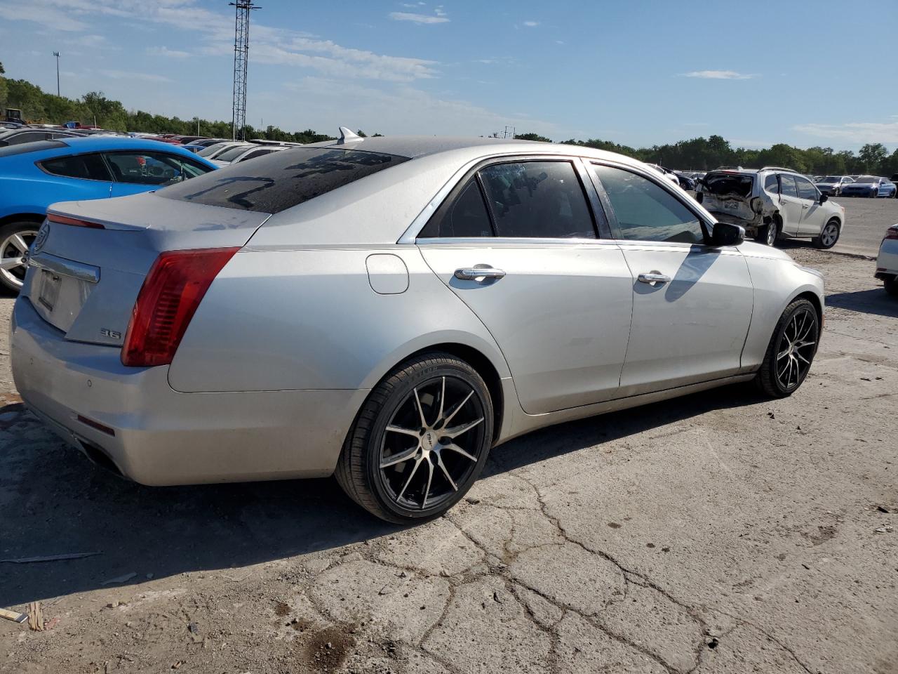 Photo 2 VIN: 1G6AX5S37E0192001 - CADILLAC CTS LUXURY 