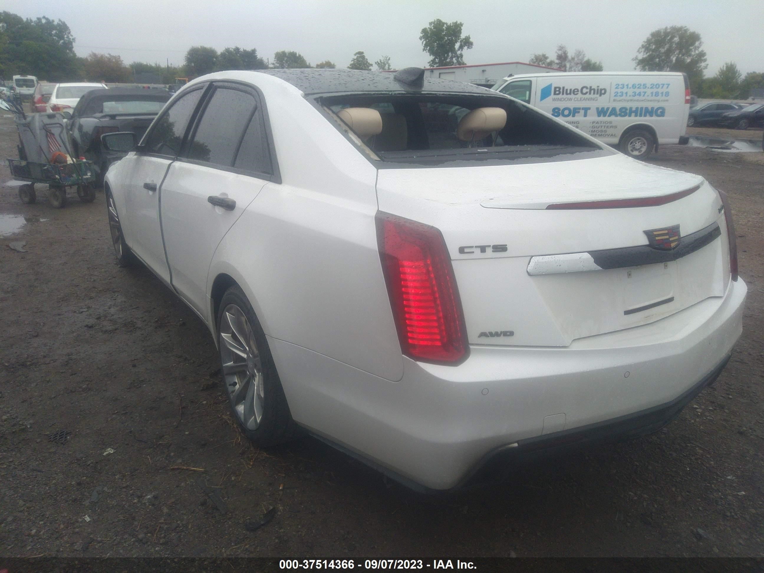 Photo 2 VIN: 1G6AX5SX1H0140113 - CADILLAC CTS 