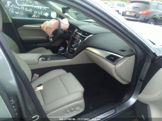 Photo 4 VIN: 1G6AX5SX2J0108373 - CADILLAC CTS SEDAN 