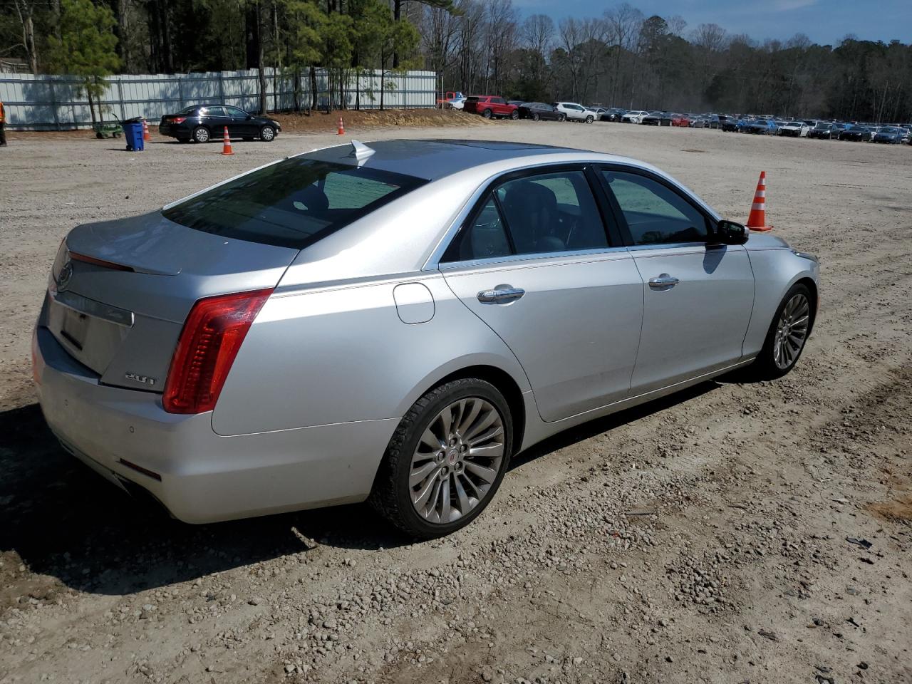 Photo 2 VIN: 1G6AX5SX4E0195084 - CADILLAC CTS LUXURY 