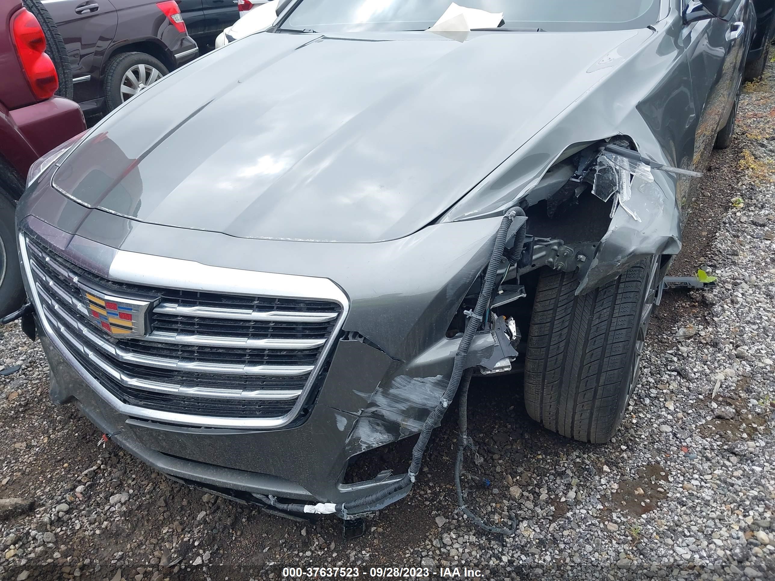 Photo 5 VIN: 1G6AX5SX4H0120020 - CADILLAC CTS 