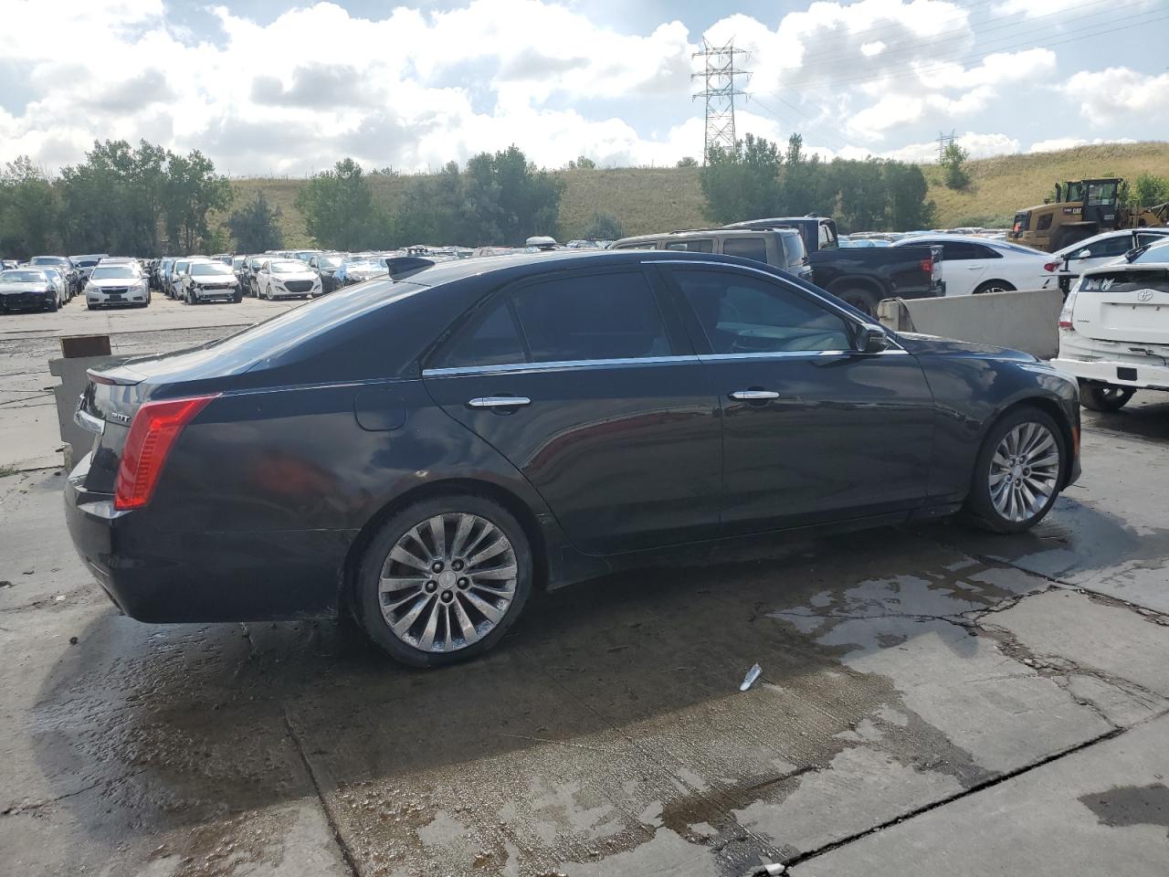 Photo 2 VIN: 1G6AX5SX5G0137102 - CADILLAC CTS LUXURY 