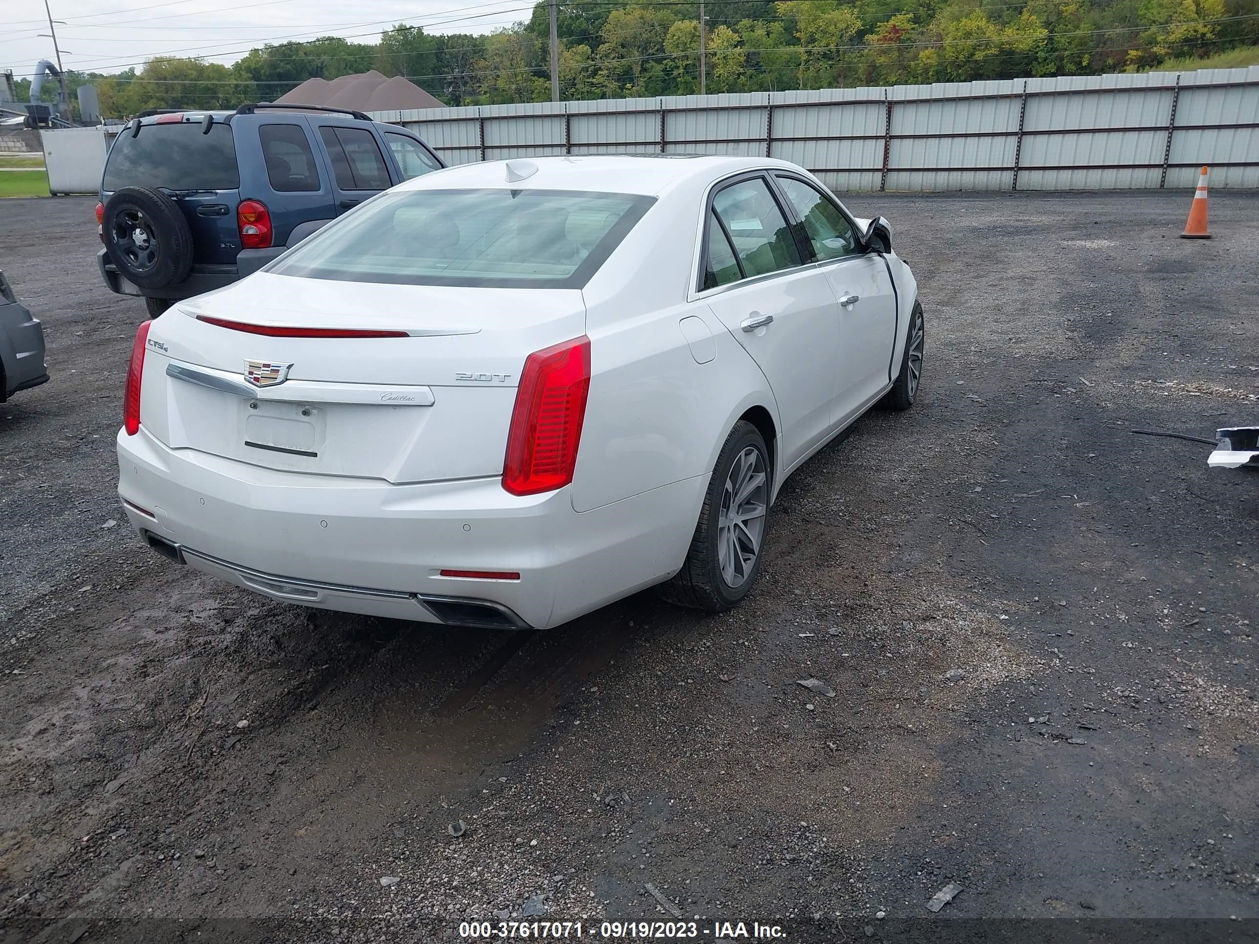 Photo 3 VIN: 1G6AX5SX7G0101279 - CADILLAC CTS 