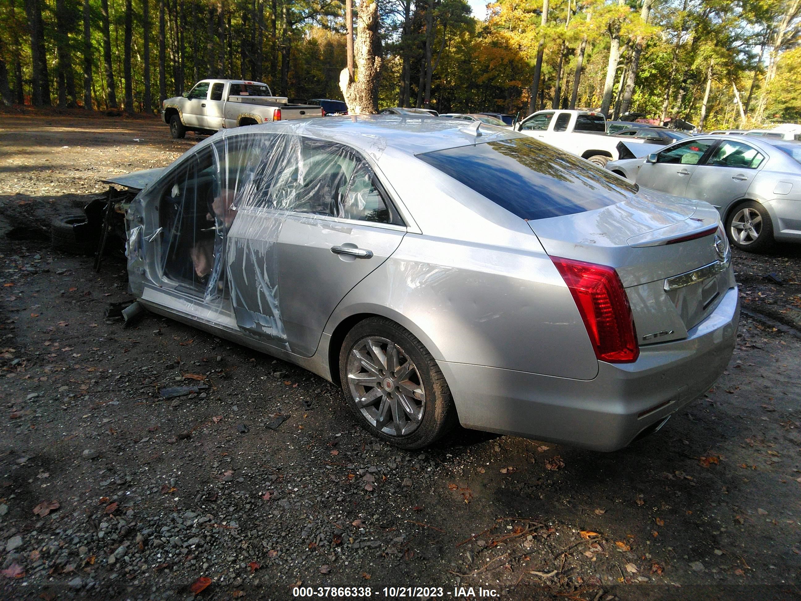 Photo 2 VIN: 1G6AX5SXXE0153390 - CADILLAC CTS 