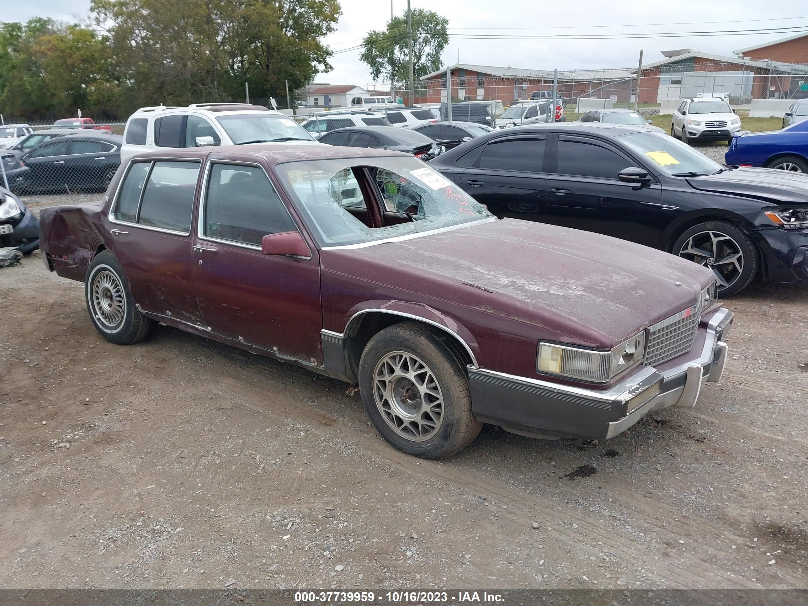 Photo 0 VIN: 1G6CB5153K4268702 - CADILLAC FLEETWOOD 