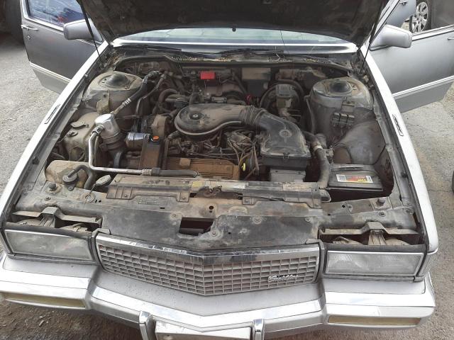 Photo 6 VIN: 1G6CD5159K4337581 - CADILLAC DEVILLE 