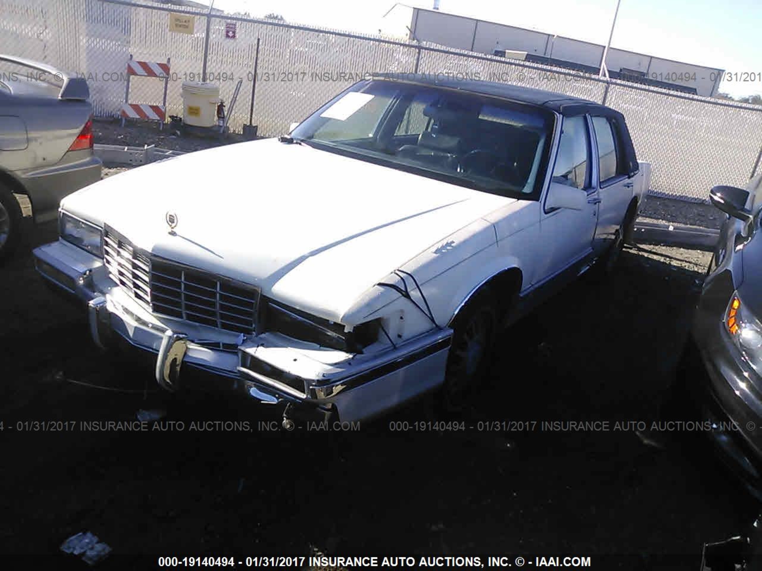 Photo 1 VIN: 1G6CD53B6P4276975 - CADILLAC DE VILLE 