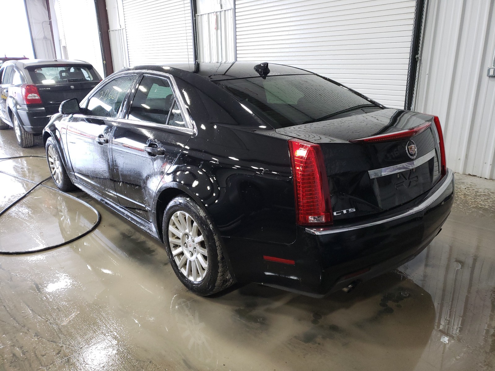 Photo 2 VIN: 1G6DA5EG5A0114744 - CADILLAC CTS 