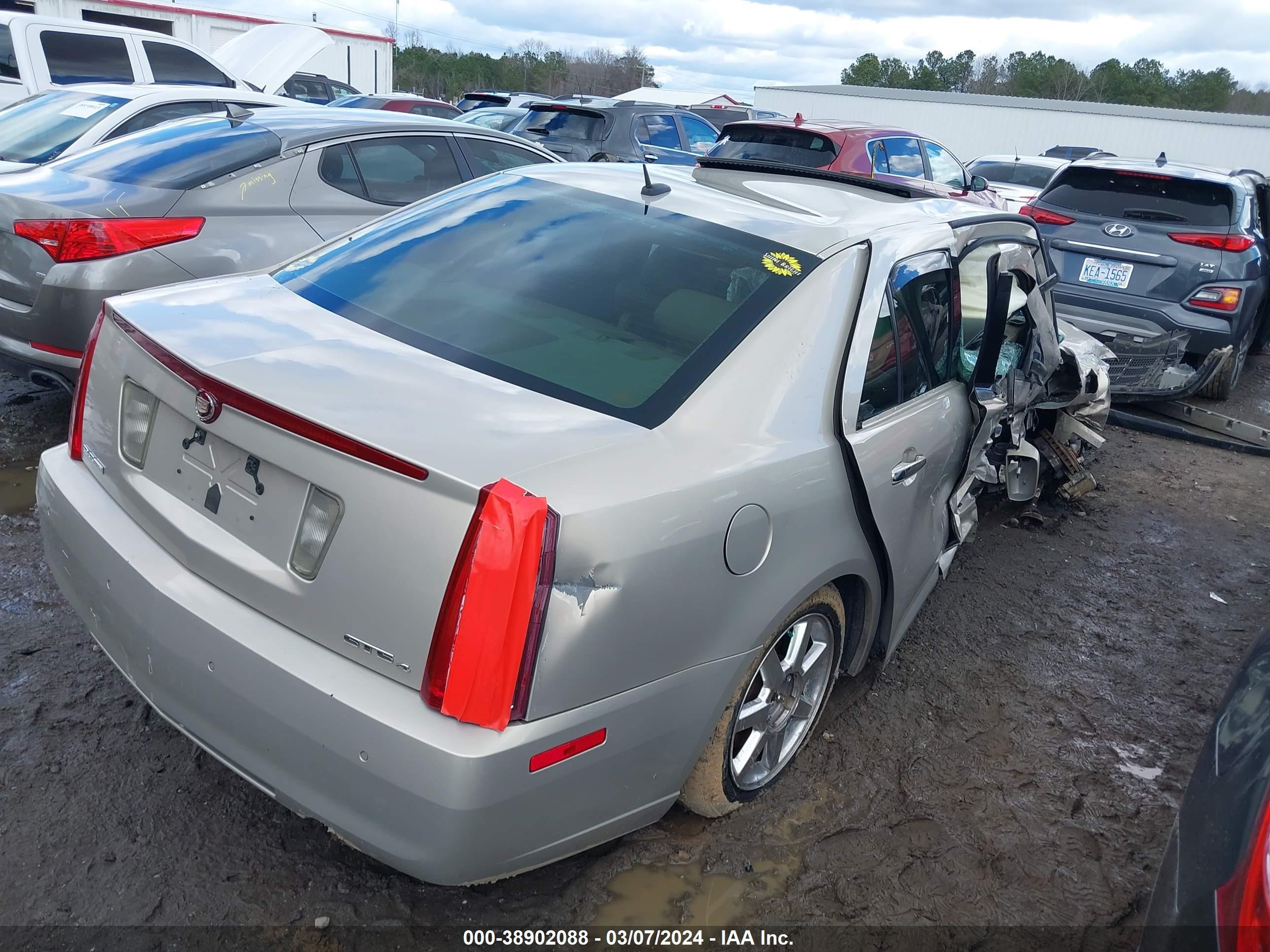 Photo 3 VIN: 1G6DA67V280181507 - CADILLAC STS 