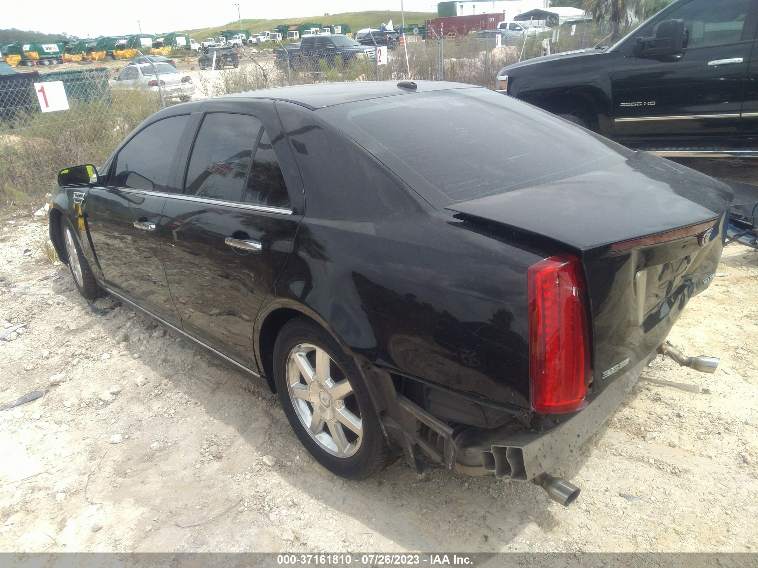 Photo 2 VIN: 1G6DA67V580191769 - CADILLAC STS 