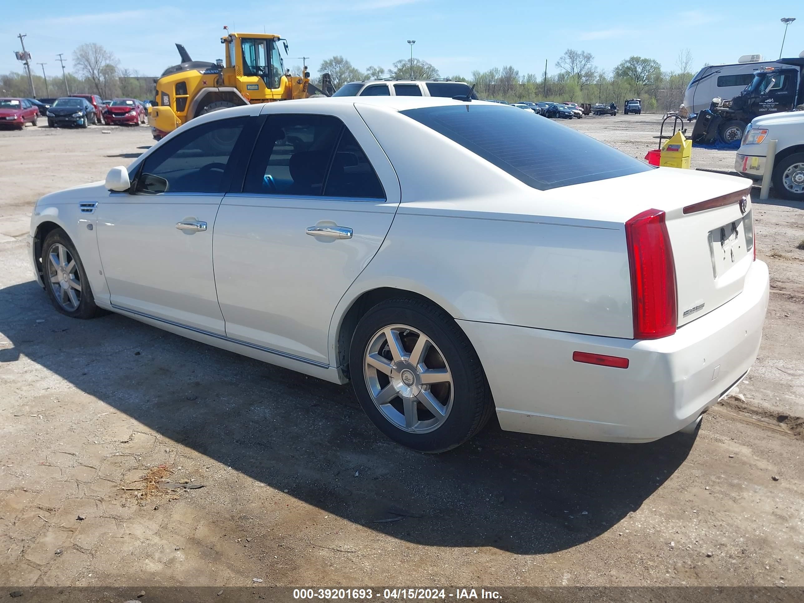 Photo 2 VIN: 1G6DA67VX80199821 - CADILLAC STS 