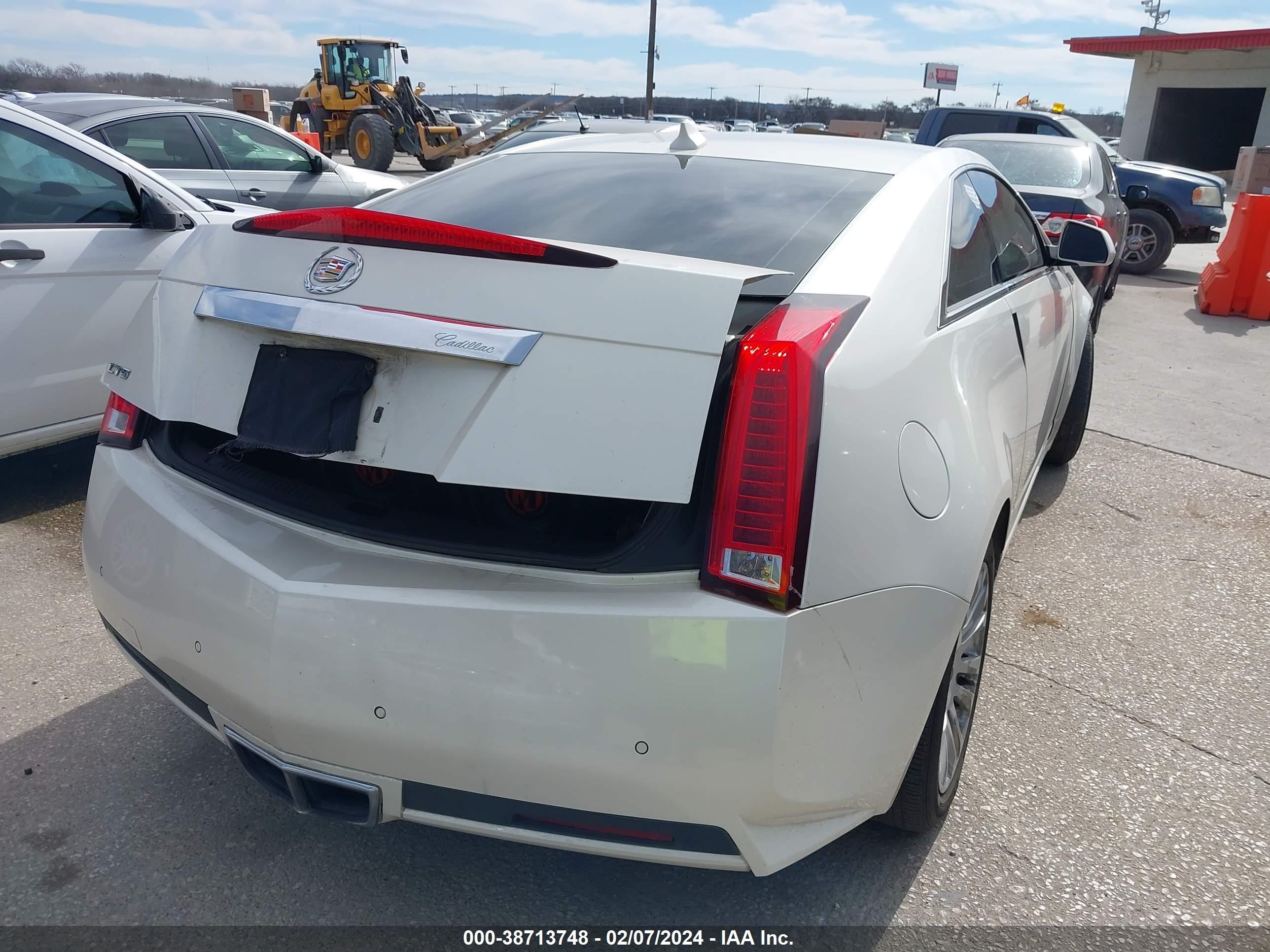 Photo 3 VIN: 1G6DC1E3XC0153123 - CADILLAC CTS 