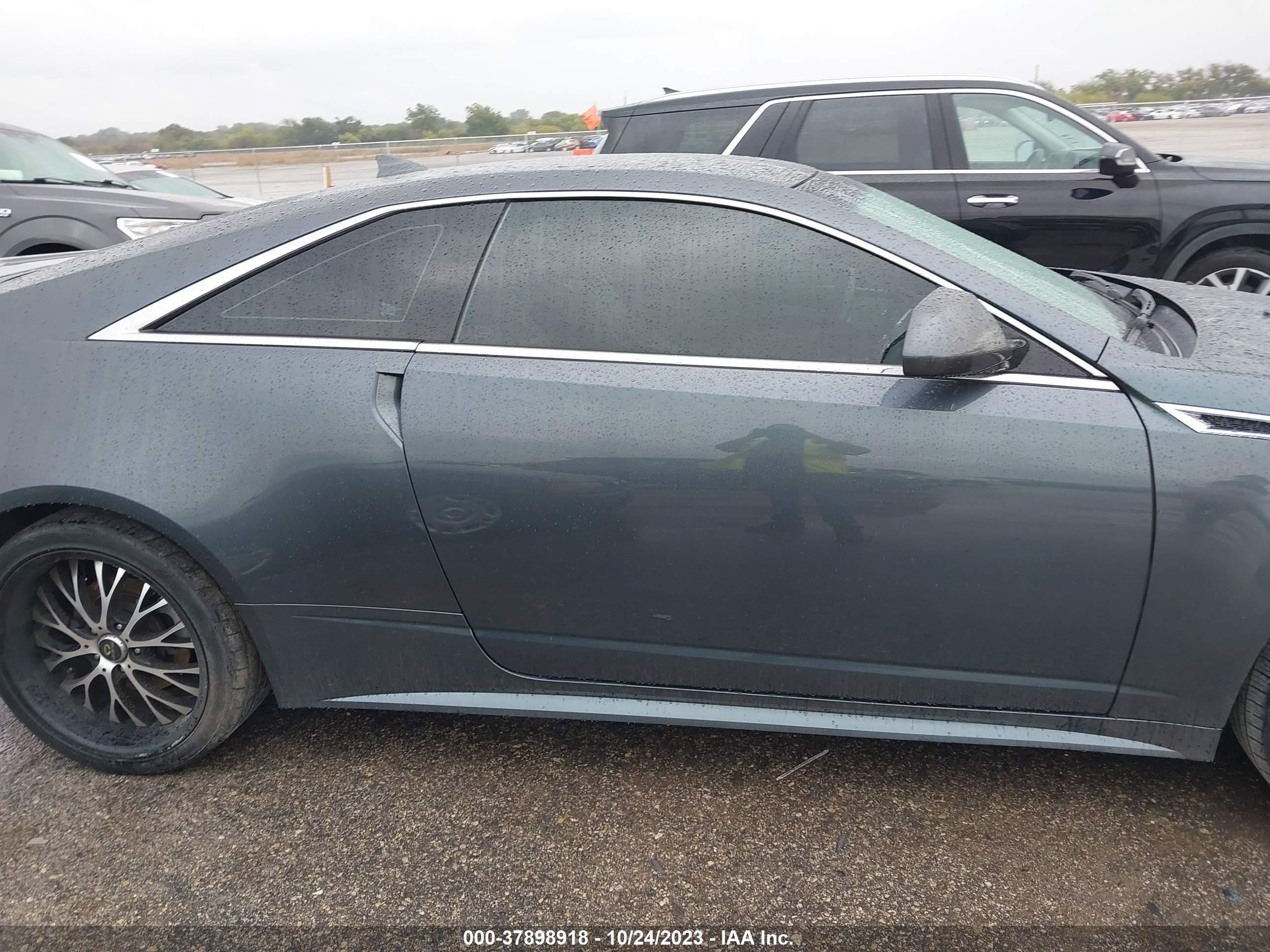 Photo 12 VIN: 1G6DC1ED6B0124967 - CADILLAC CTS 