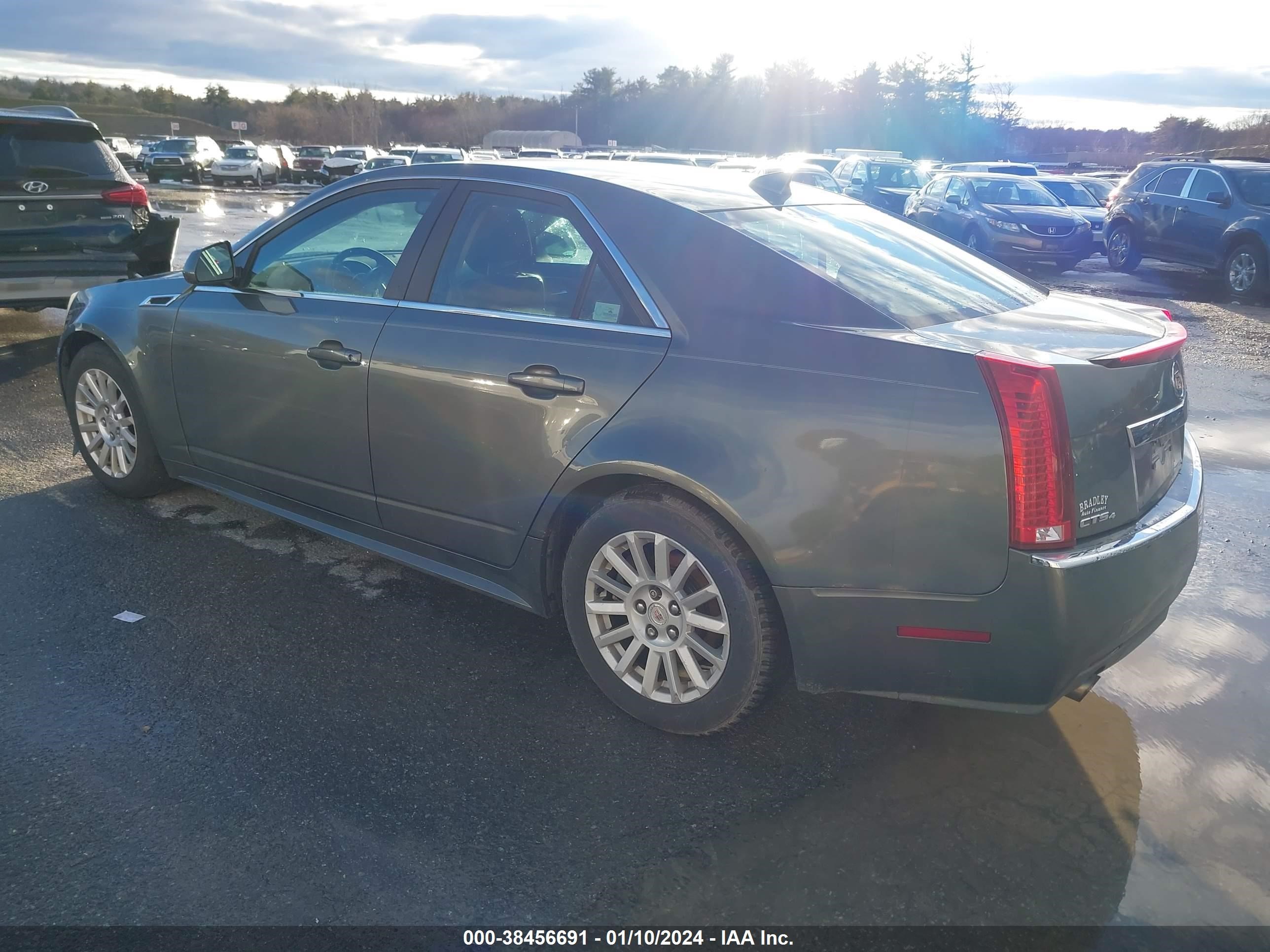 Photo 2 VIN: 1G6DC5EY6B0152939 - CADILLAC CTS 