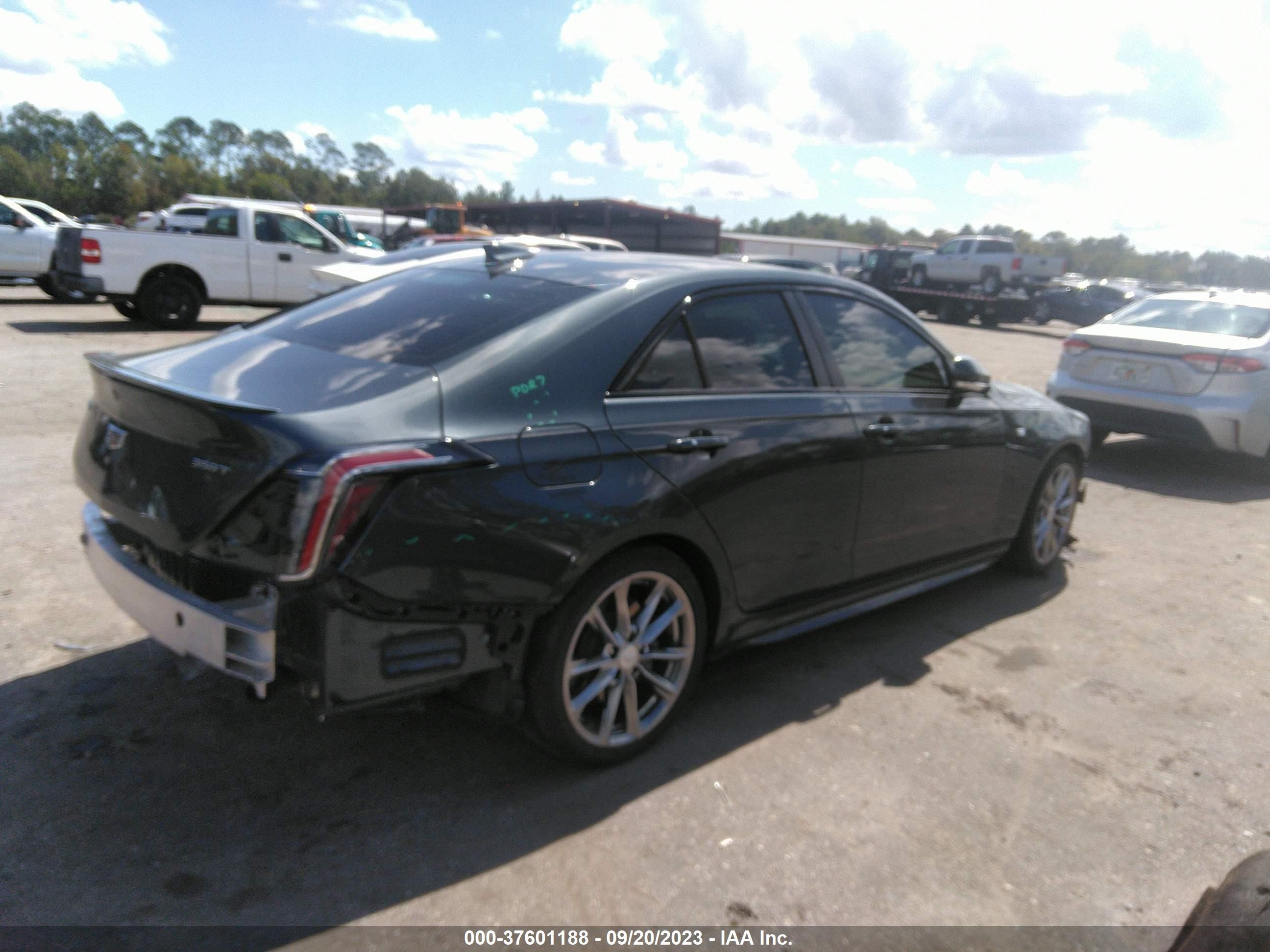 Photo 3 VIN: 1G6DC5RK7M0114242 - CADILLAC CT4 