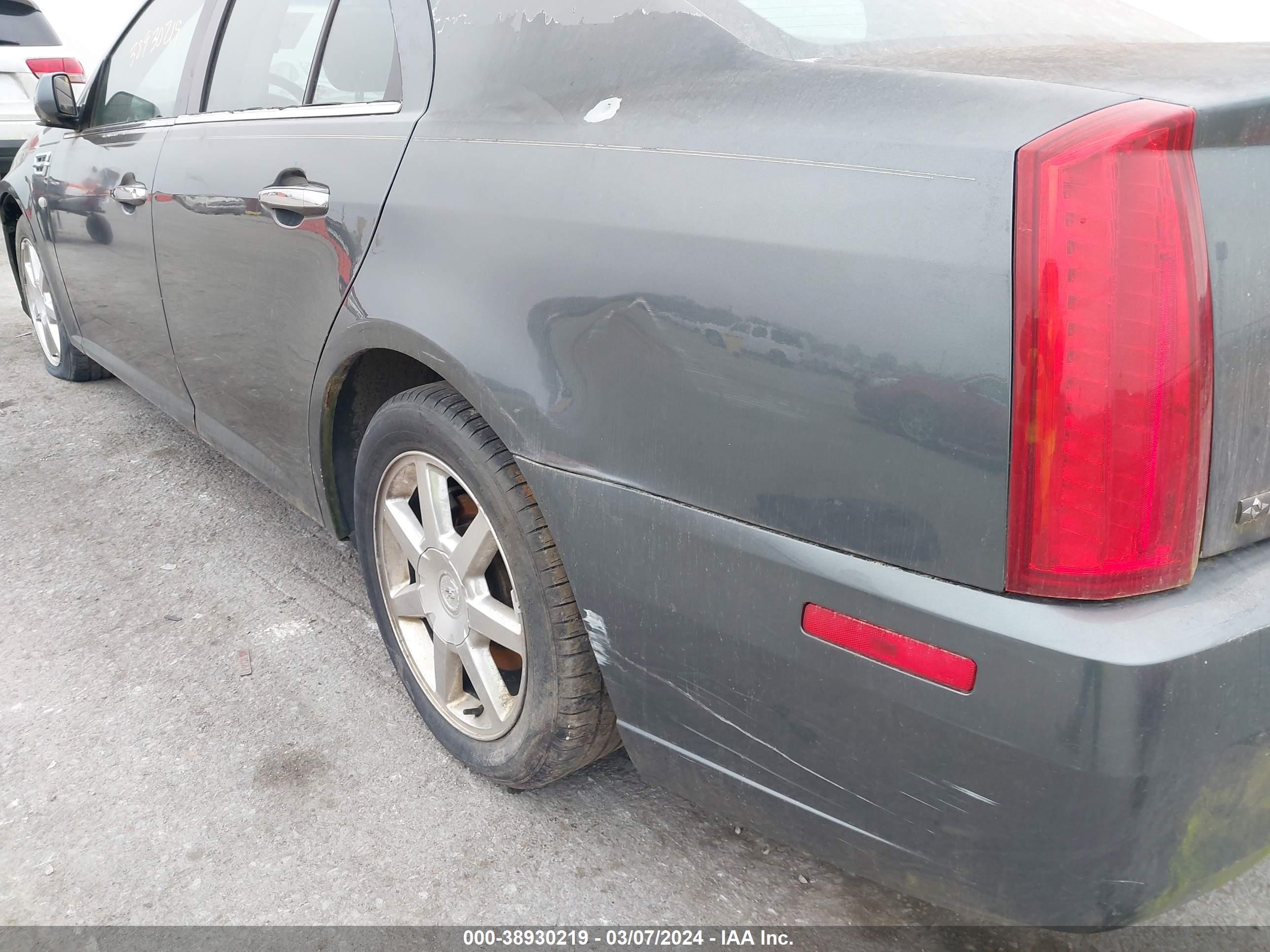 Photo 13 VIN: 1G6DC67A180212043 - CADILLAC STS 