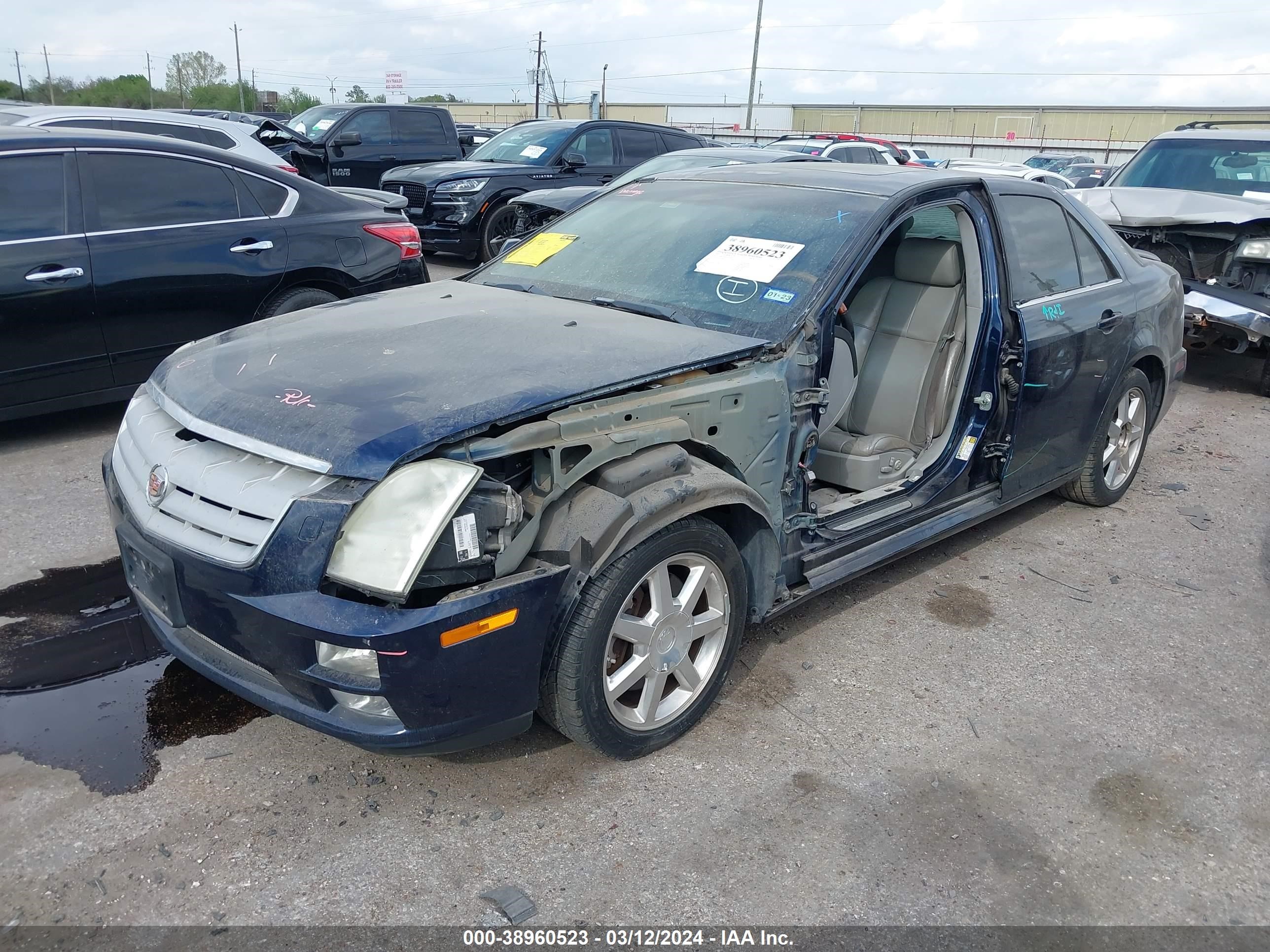 Photo 2 VIN: 1G6DC67A250210720 - CADILLAC STS 