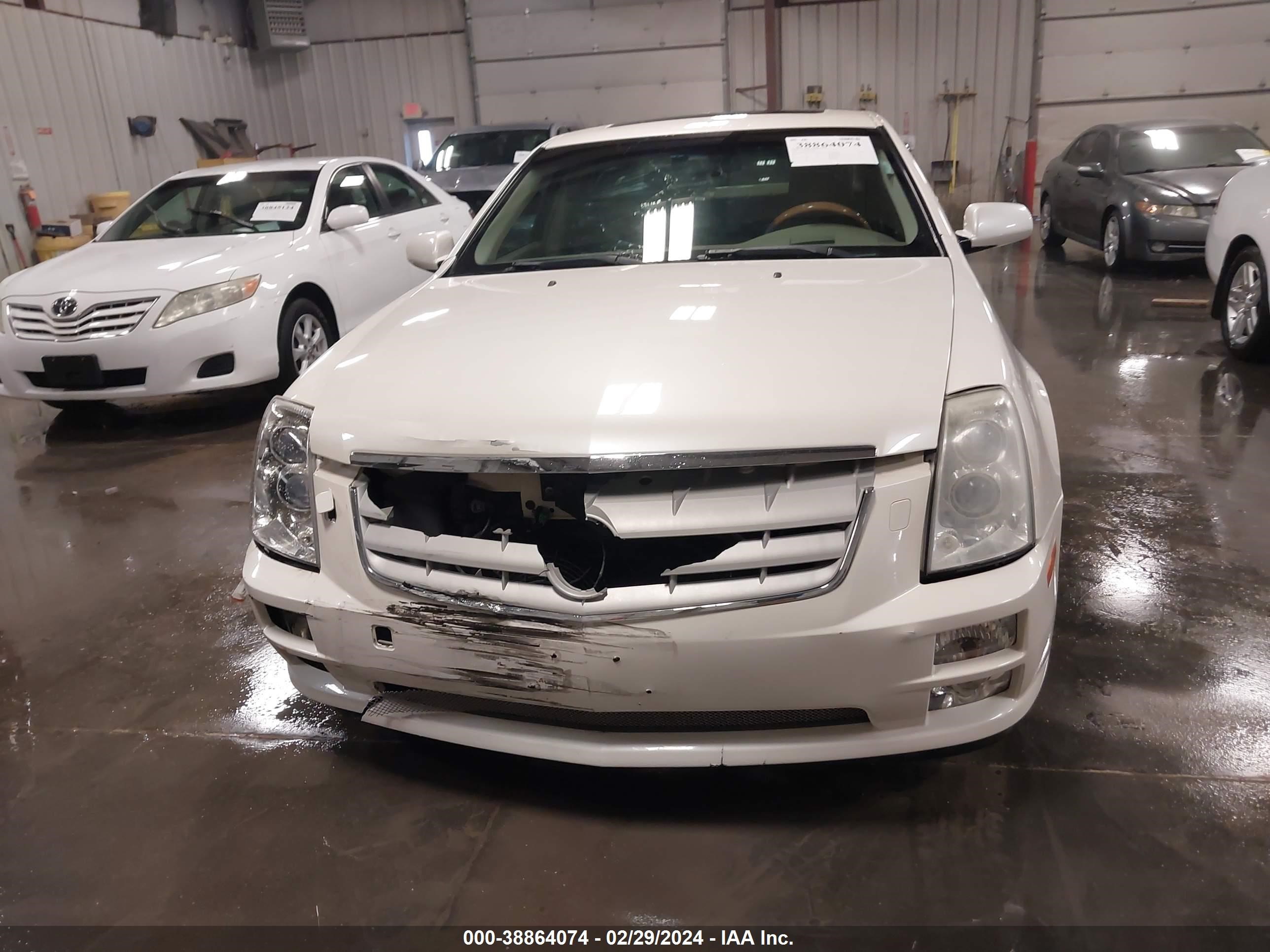 Photo 11 VIN: 1G6DC67A250226383 - CADILLAC STS 