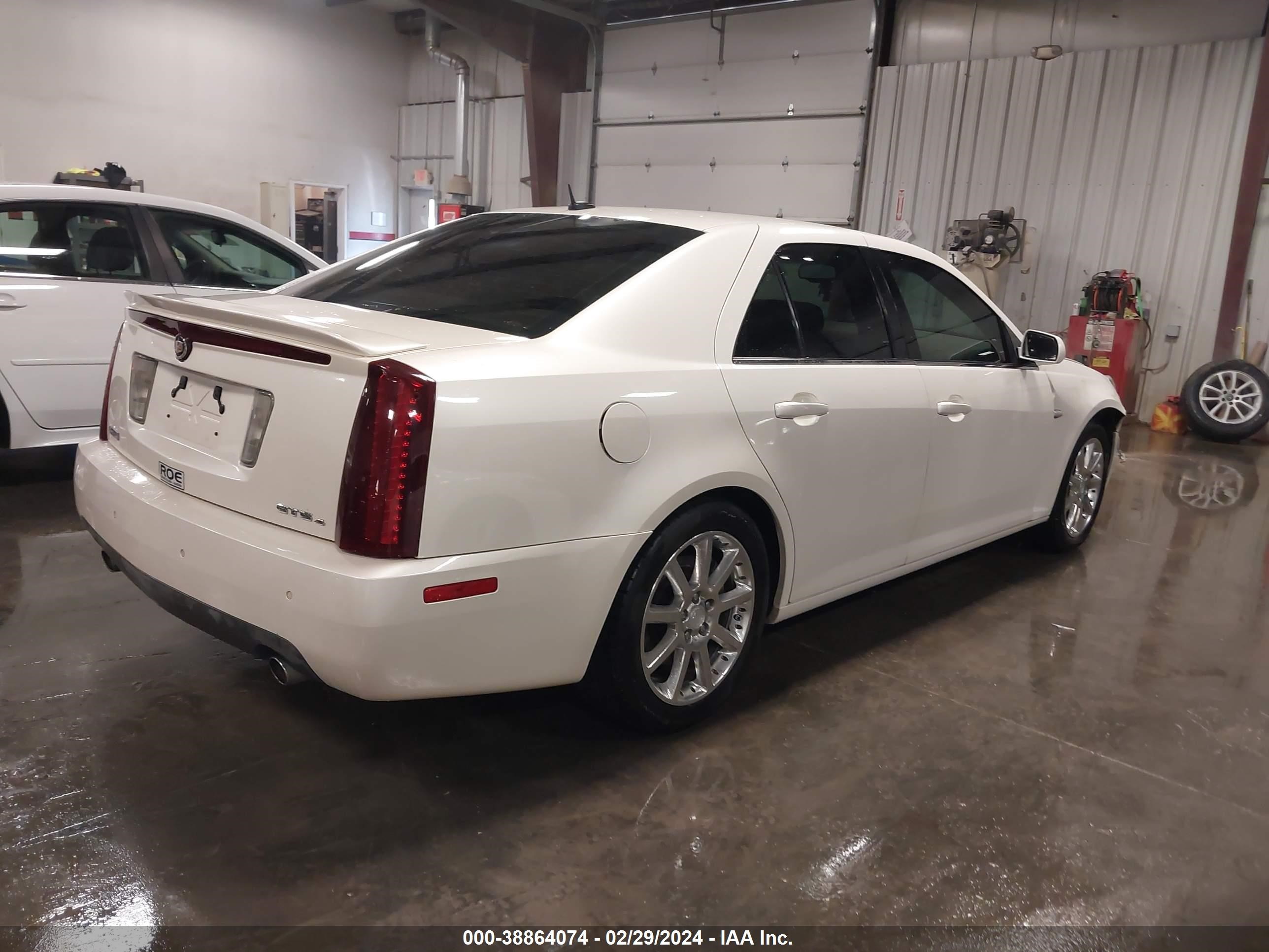 Photo 3 VIN: 1G6DC67A250226383 - CADILLAC STS 