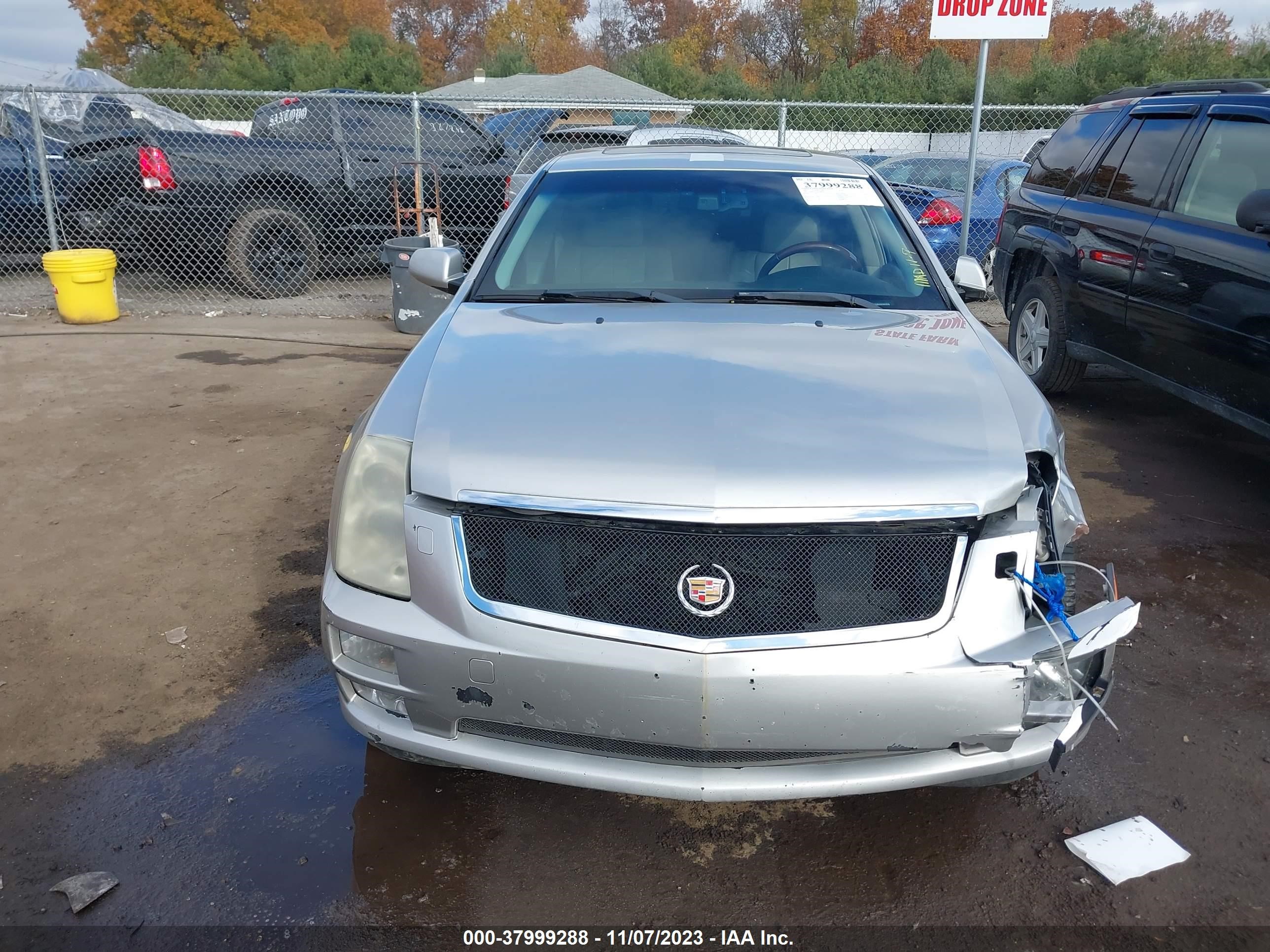 Photo 11 VIN: 1G6DC67A370188066 - CADILLAC STS 