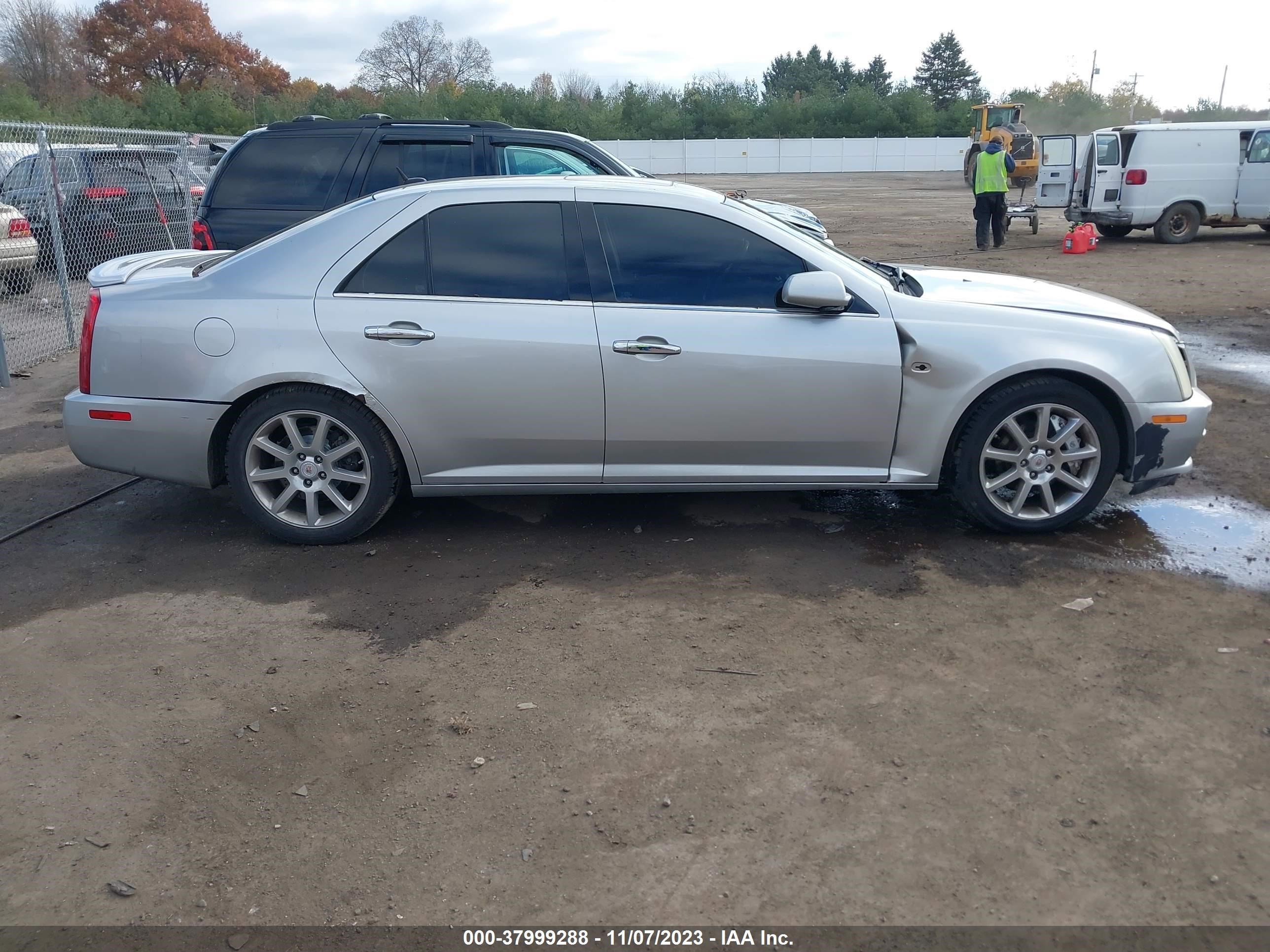 Photo 12 VIN: 1G6DC67A370188066 - CADILLAC STS 