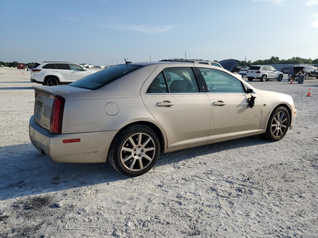 Photo 2 VIN: 1G6DC67A550216852 - CADILLAC STS 