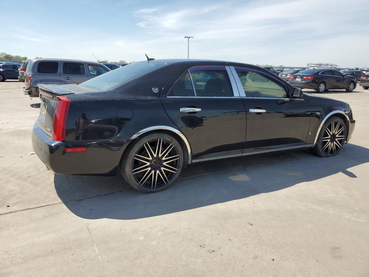 Photo 2 VIN: 1G6DC67A660117281 - CADILLAC STS 