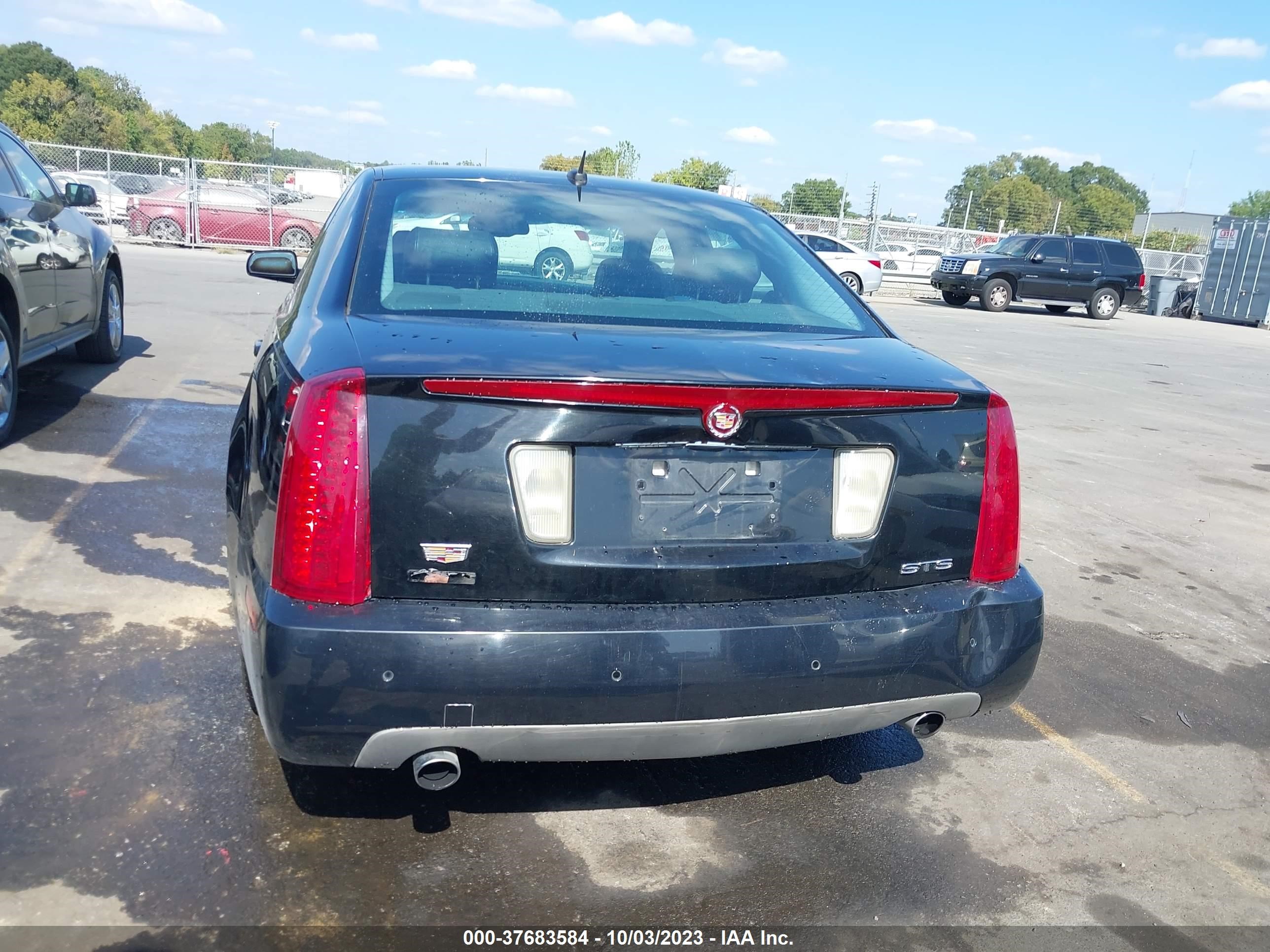 Photo 15 VIN: 1G6DC67A770157127 - CADILLAC STS 