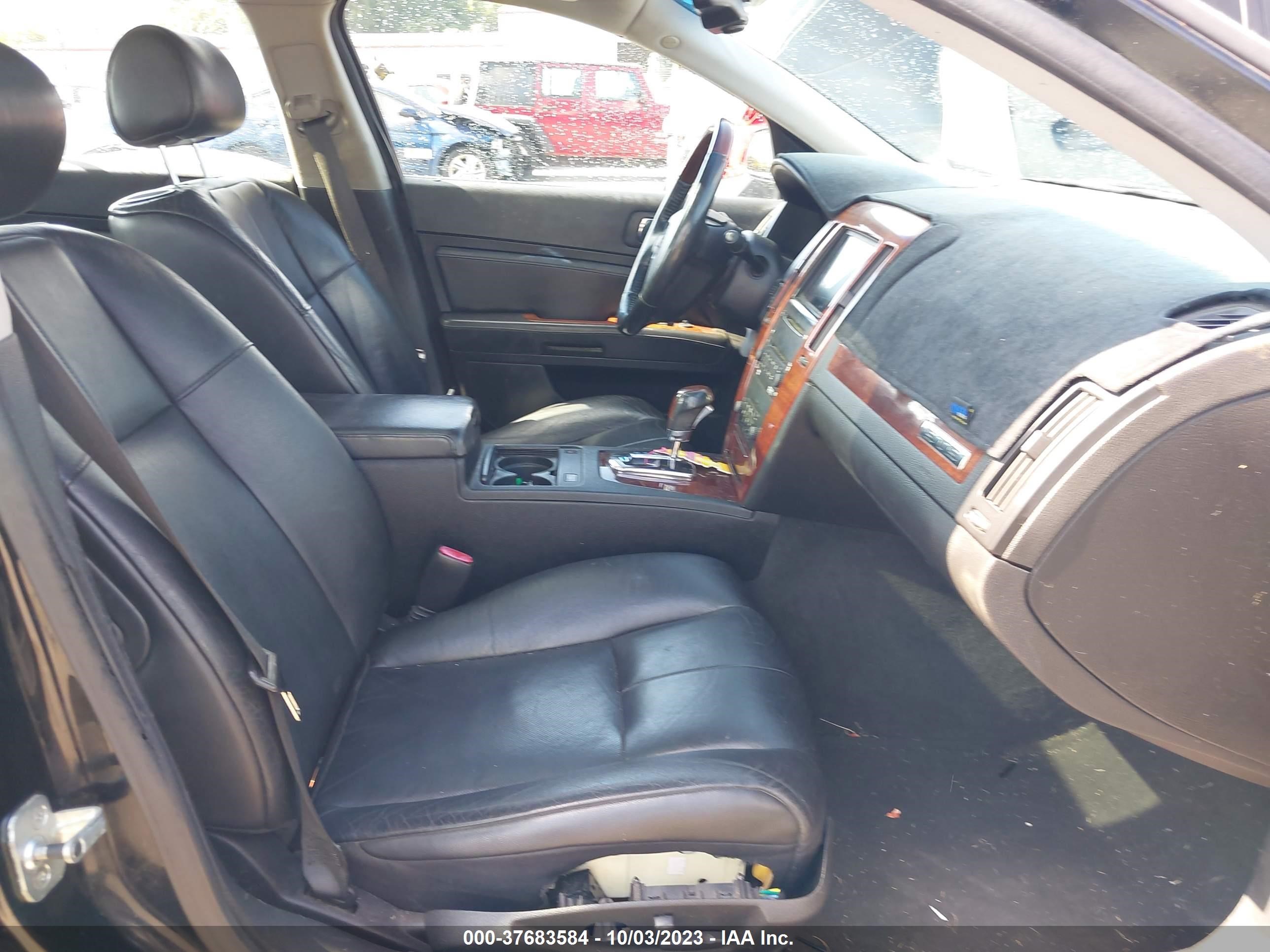 Photo 4 VIN: 1G6DC67A770157127 - CADILLAC STS 