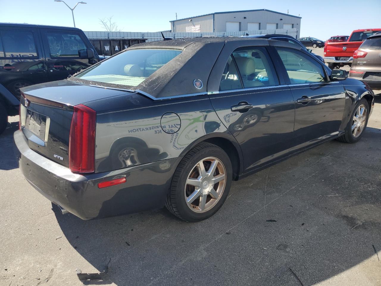 Photo 2 VIN: 1G6DC67A850214187 - CADILLAC STS 