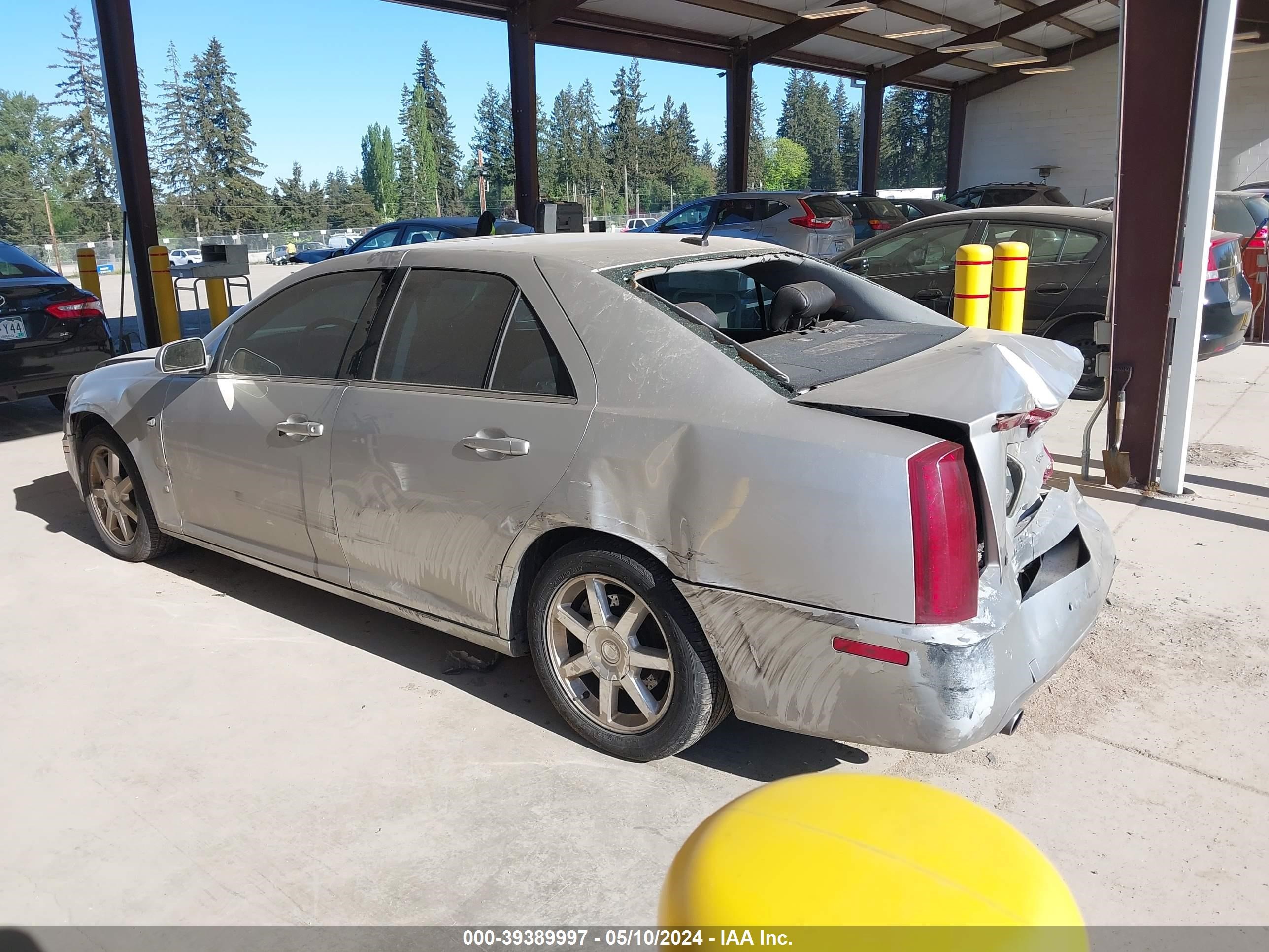 Photo 2 VIN: 1G6DC67A860156650 - CADILLAC STS 