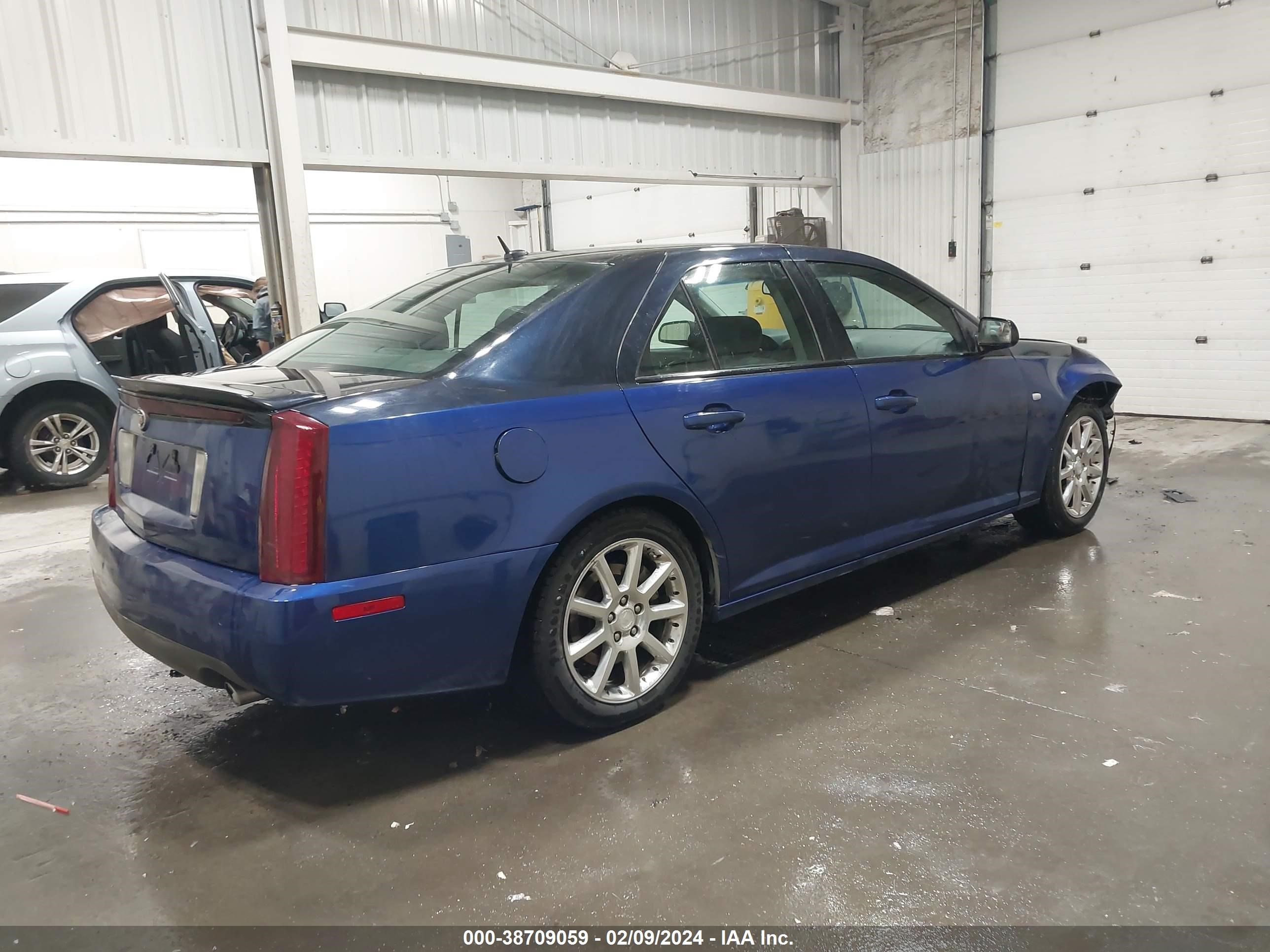 Photo 3 VIN: 1G6DC67A960123446 - CADILLAC STS 