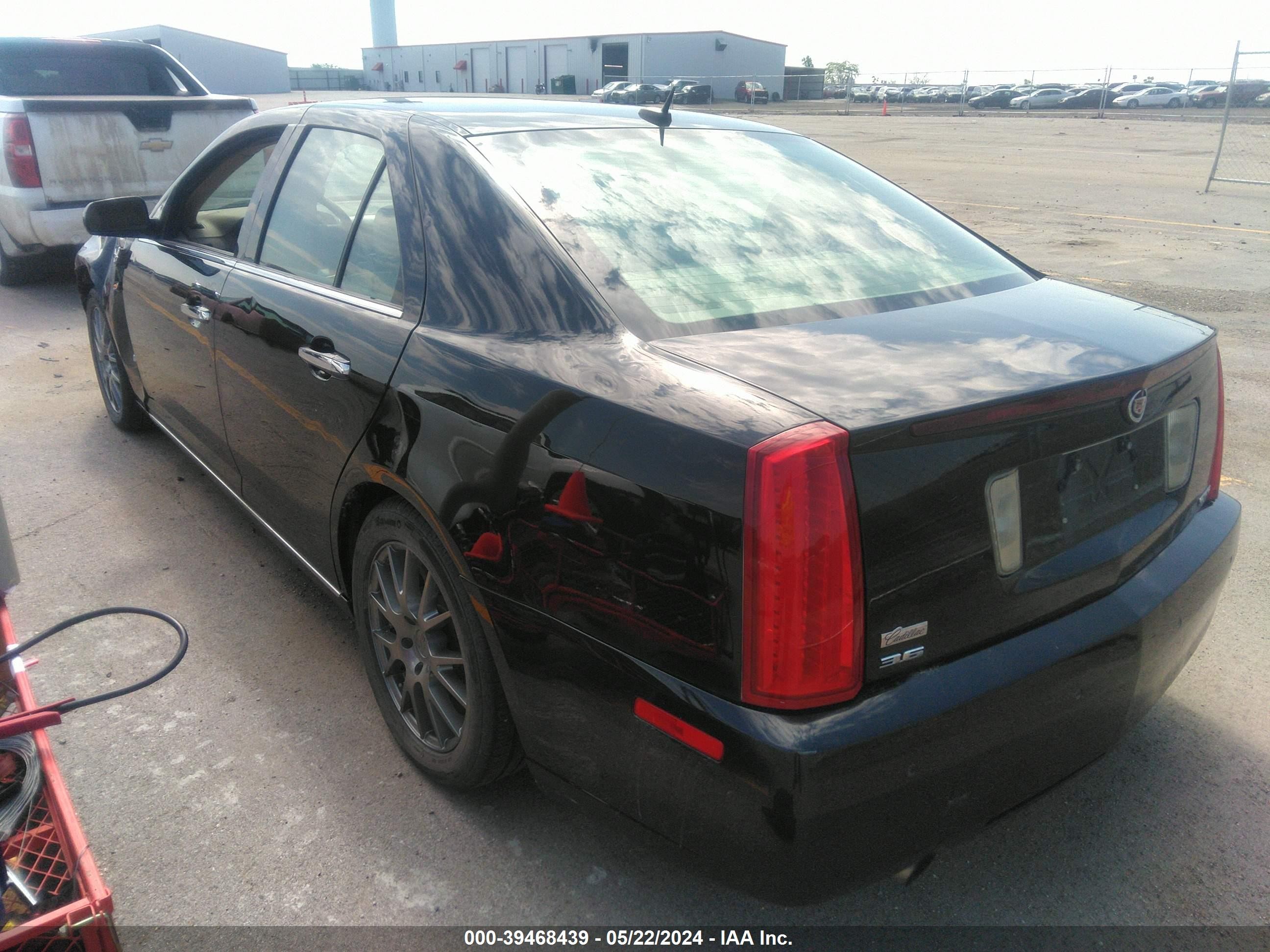 Photo 2 VIN: 1G6DD67V180205593 - CADILLAC STS 