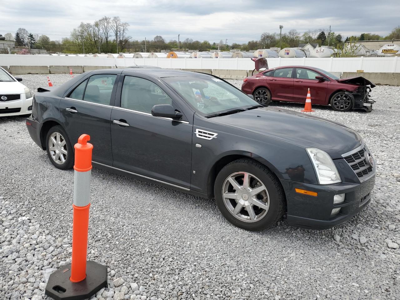 Photo 3 VIN: 1G6DD67V380163329 - CADILLAC STS 