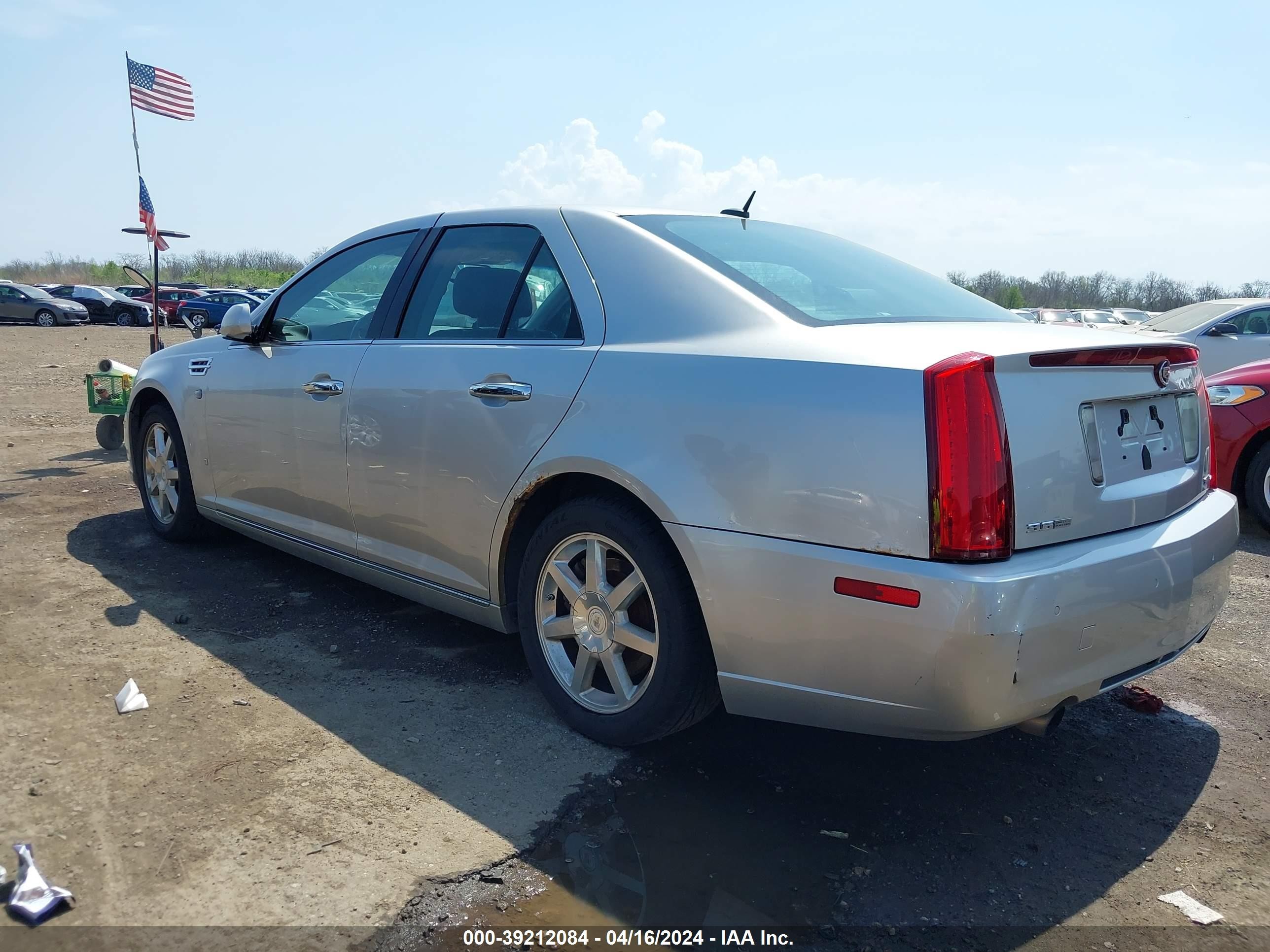 Photo 2 VIN: 1G6DD67V580174543 - CADILLAC STS 