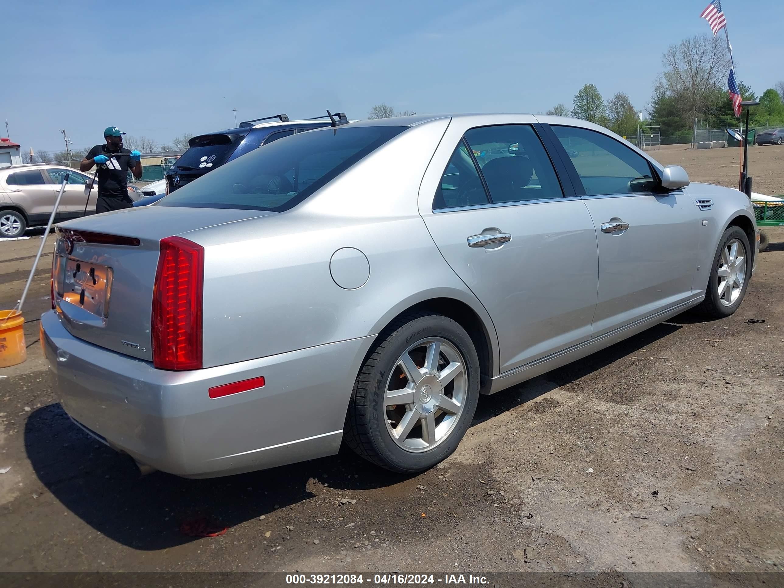 Photo 3 VIN: 1G6DD67V580174543 - CADILLAC STS 