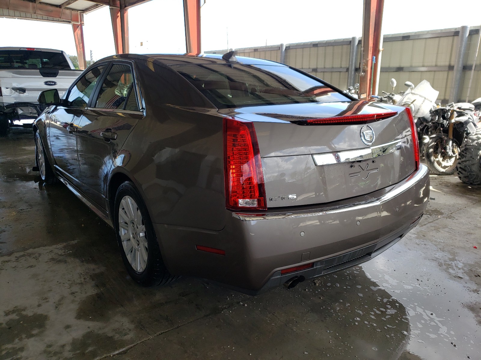 Photo 2 VIN: 1G6DE5E50C0127245 - CADILLAC CTS LUXURY 