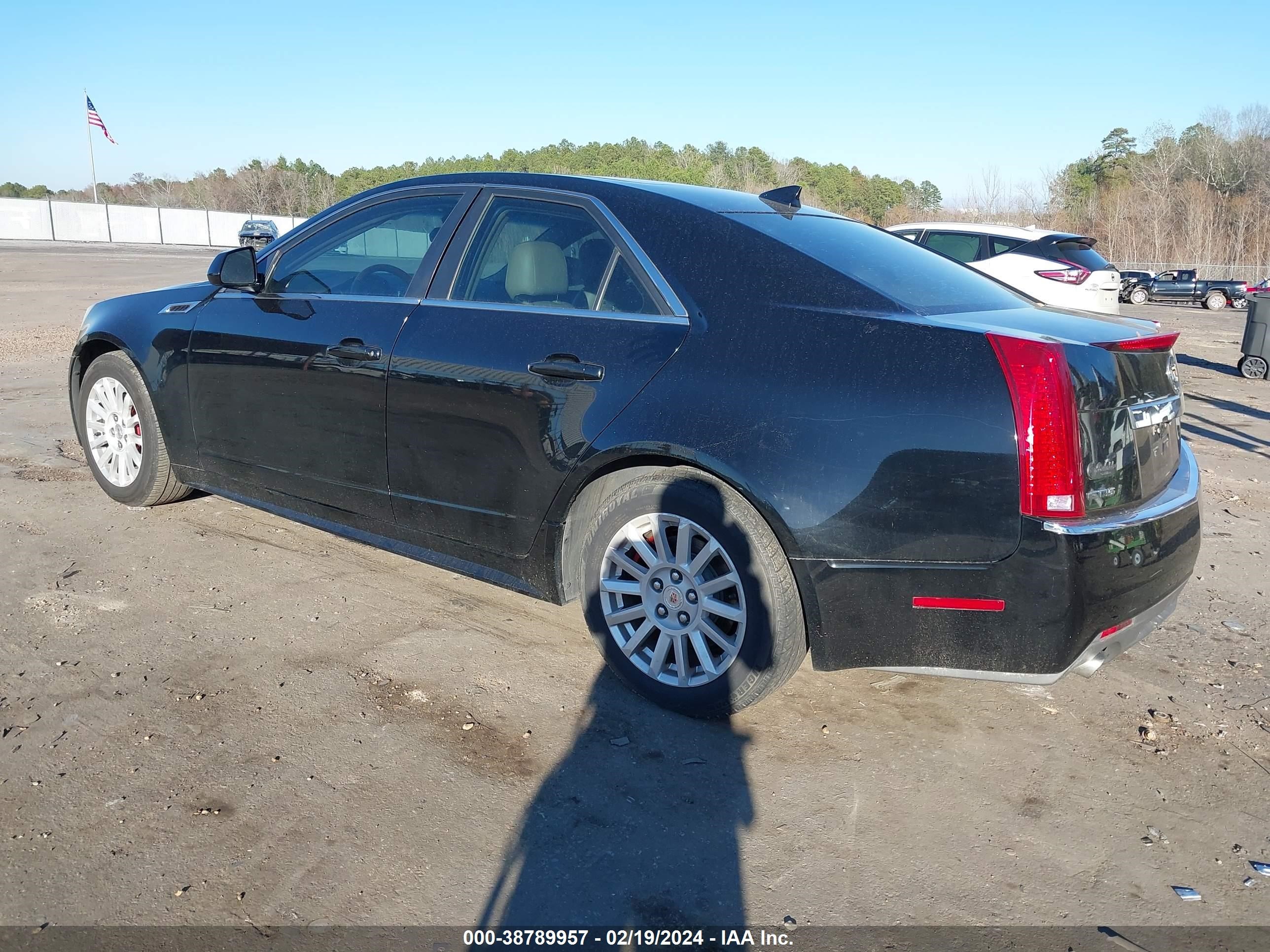 Photo 2 VIN: 1G6DE5E56C0156913 - CADILLAC CTS 