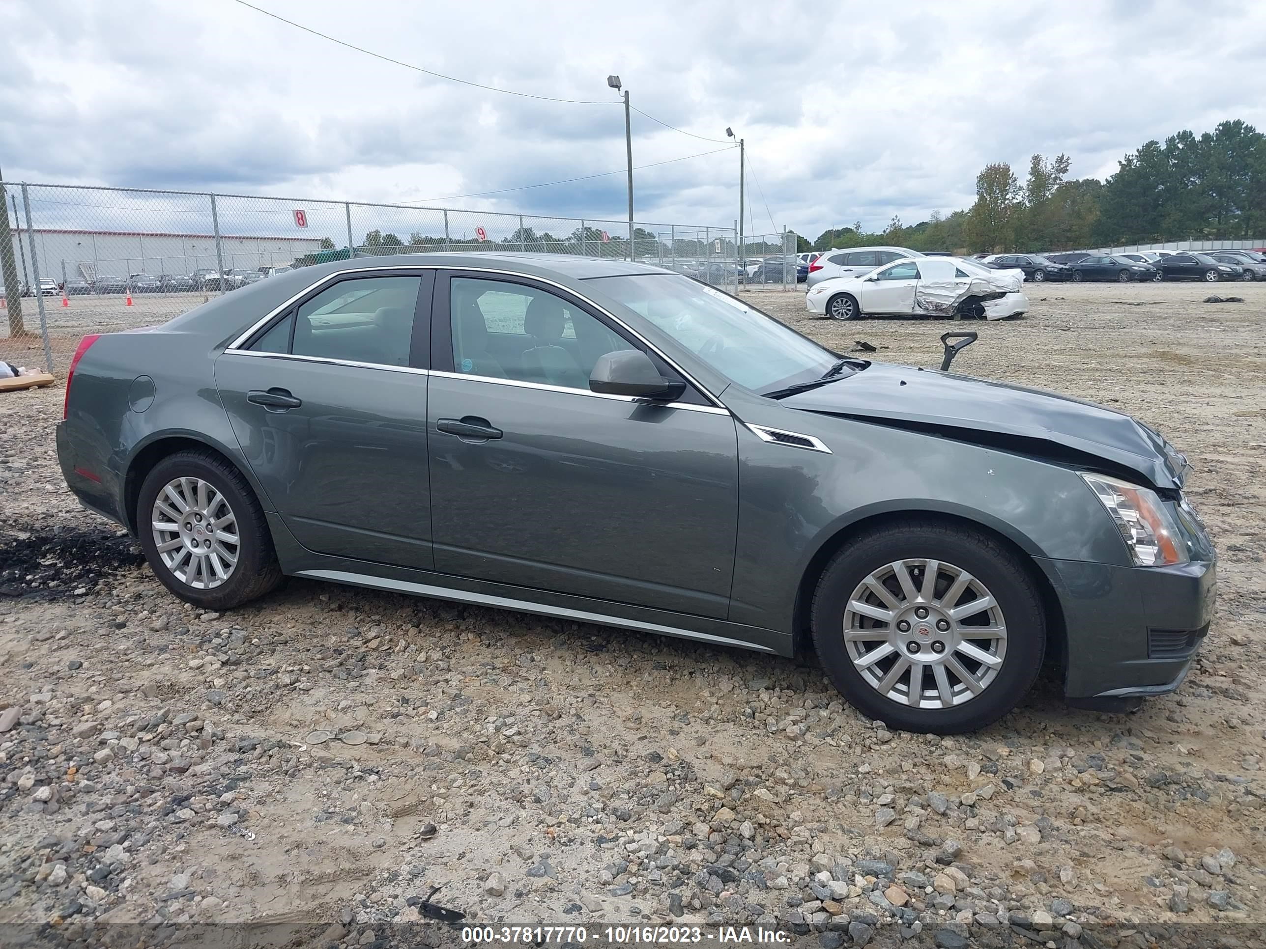 Photo 12 VIN: 1G6DE5EY6B0119031 - CADILLAC CTS 