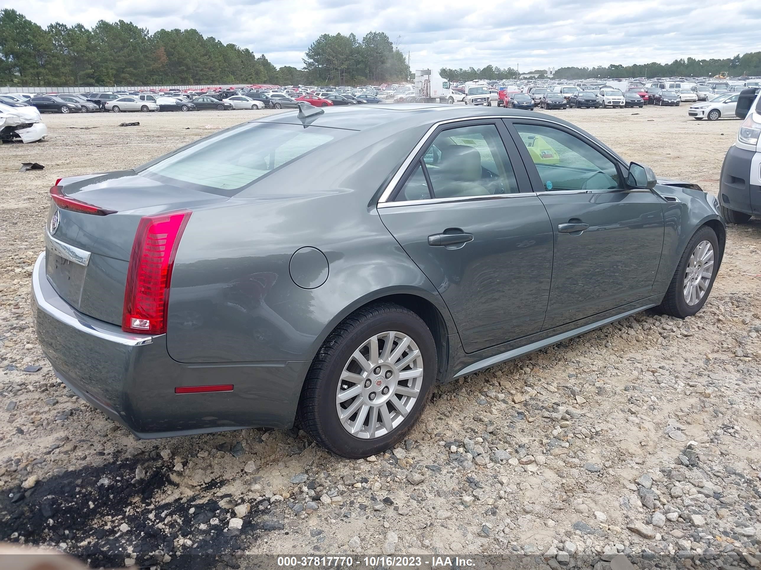 Photo 3 VIN: 1G6DE5EY6B0119031 - CADILLAC CTS 